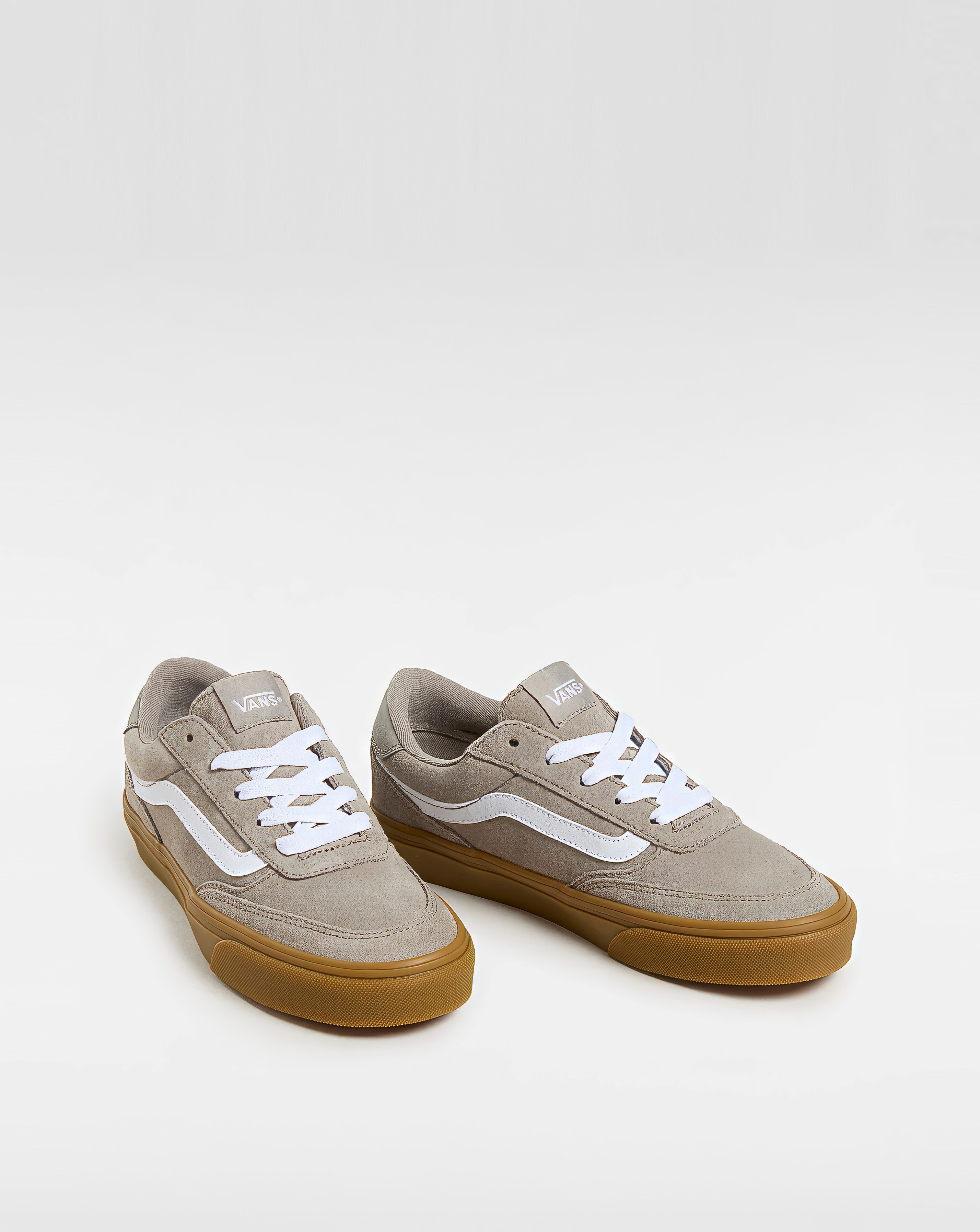 138716-vans-brooklyn-trainers-1.jpg