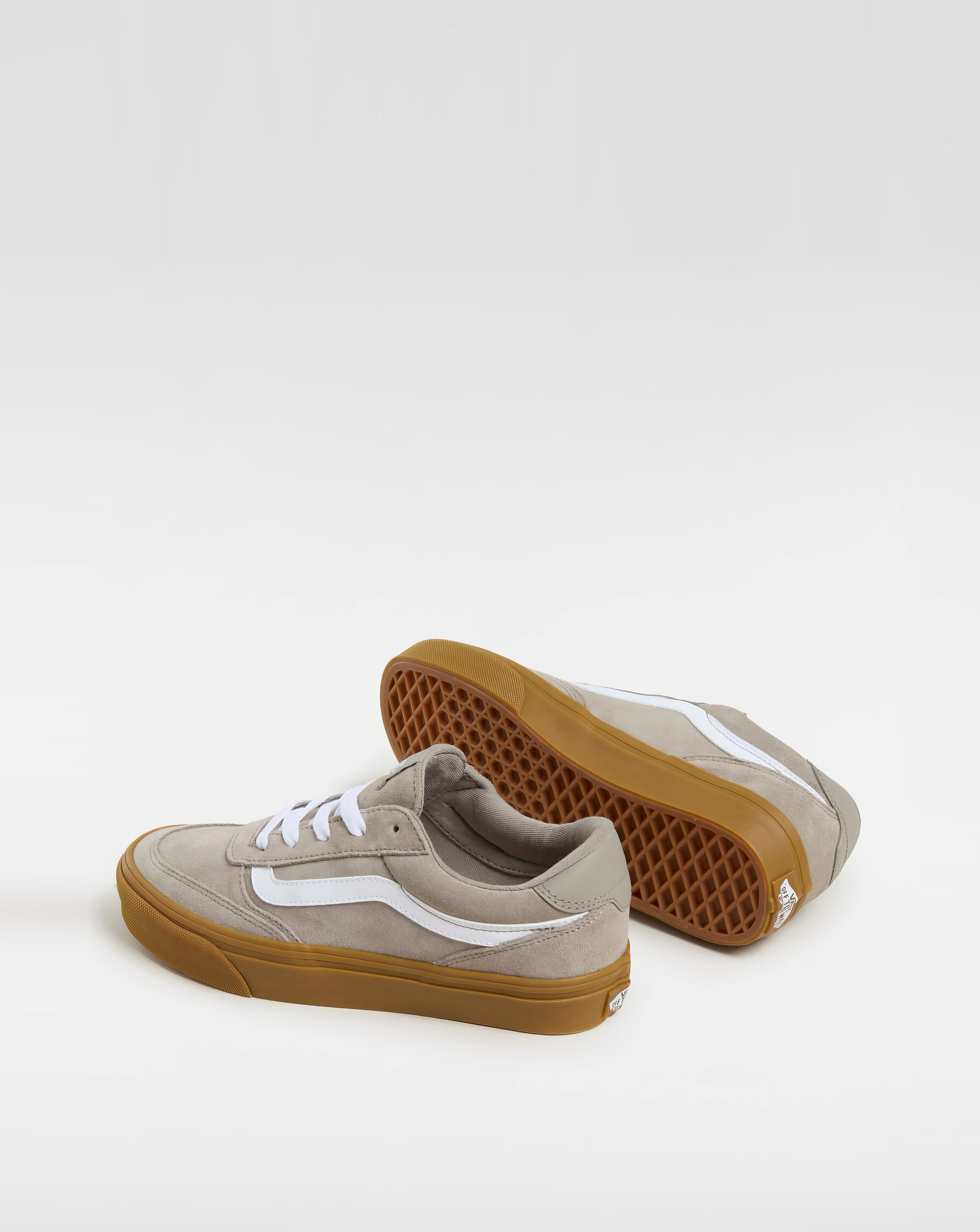 138716-vans-brooklyn-trainers-1.jpg