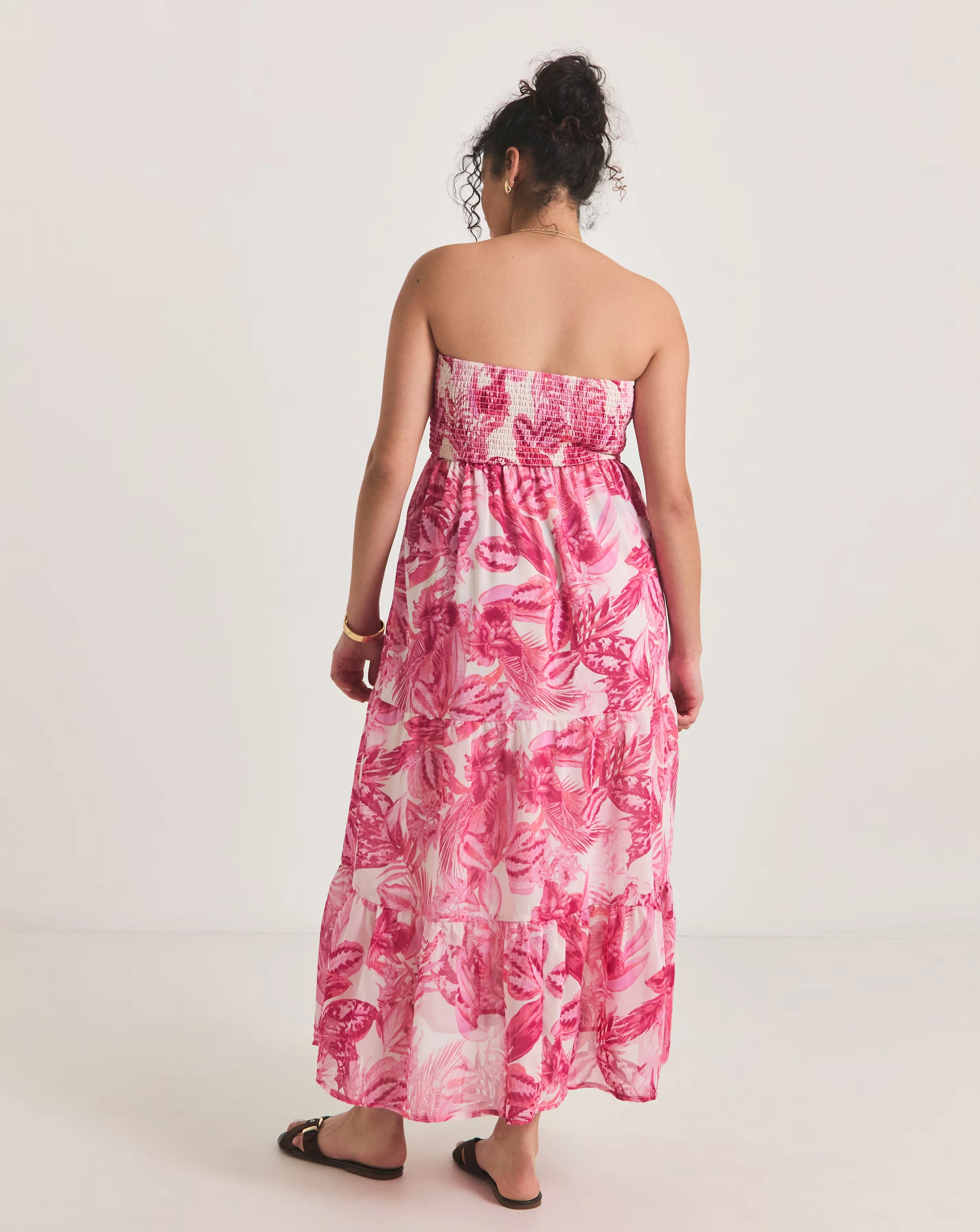 139368-figleaves-fiji-tiered-beach-dress-1.webp