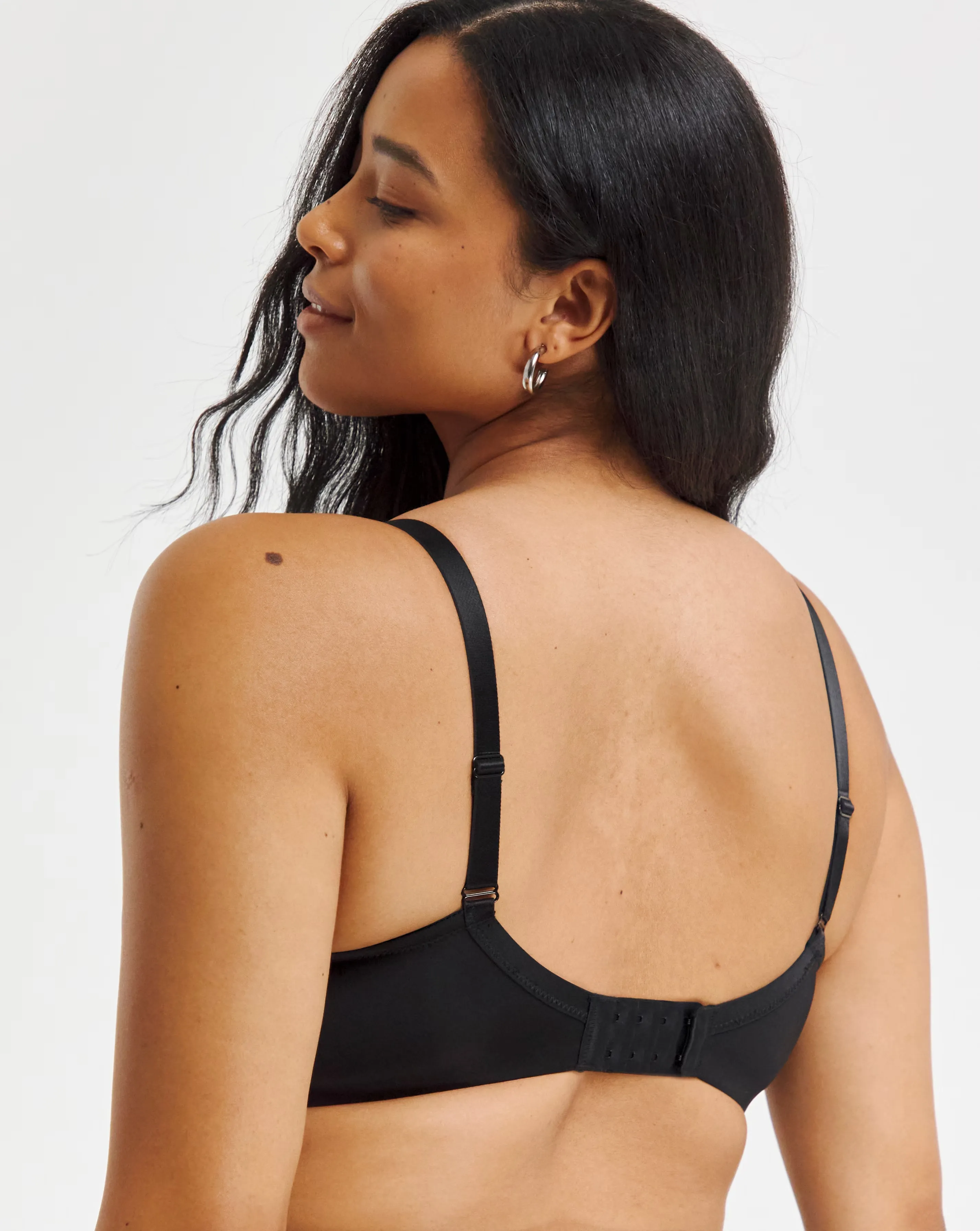 140078-figleaves-flexi-wire-moulded-nursing-bra-c-h-black-1.webp