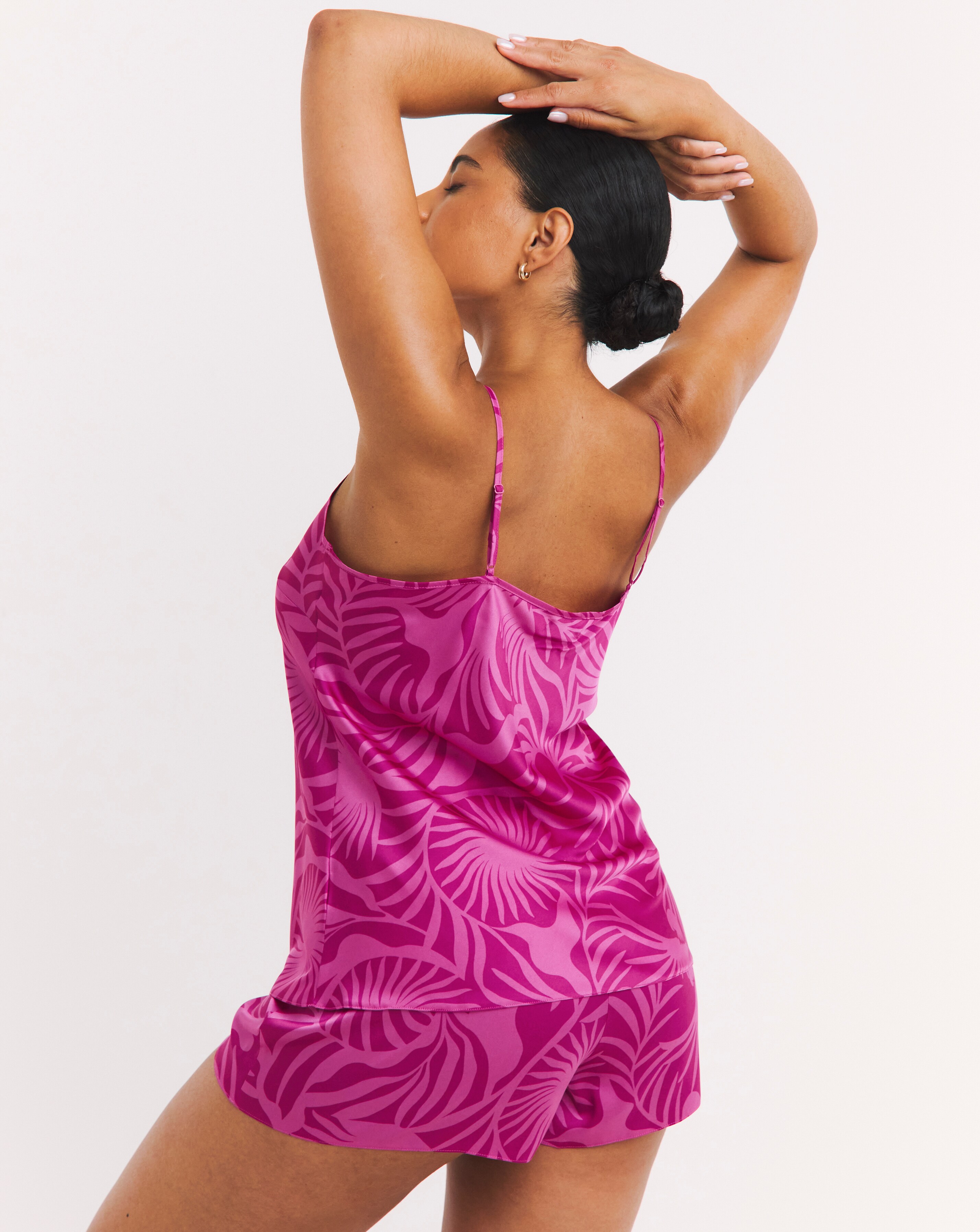 141104-figleaves-stretch-satin-cami-lace-short-set-1.webp
