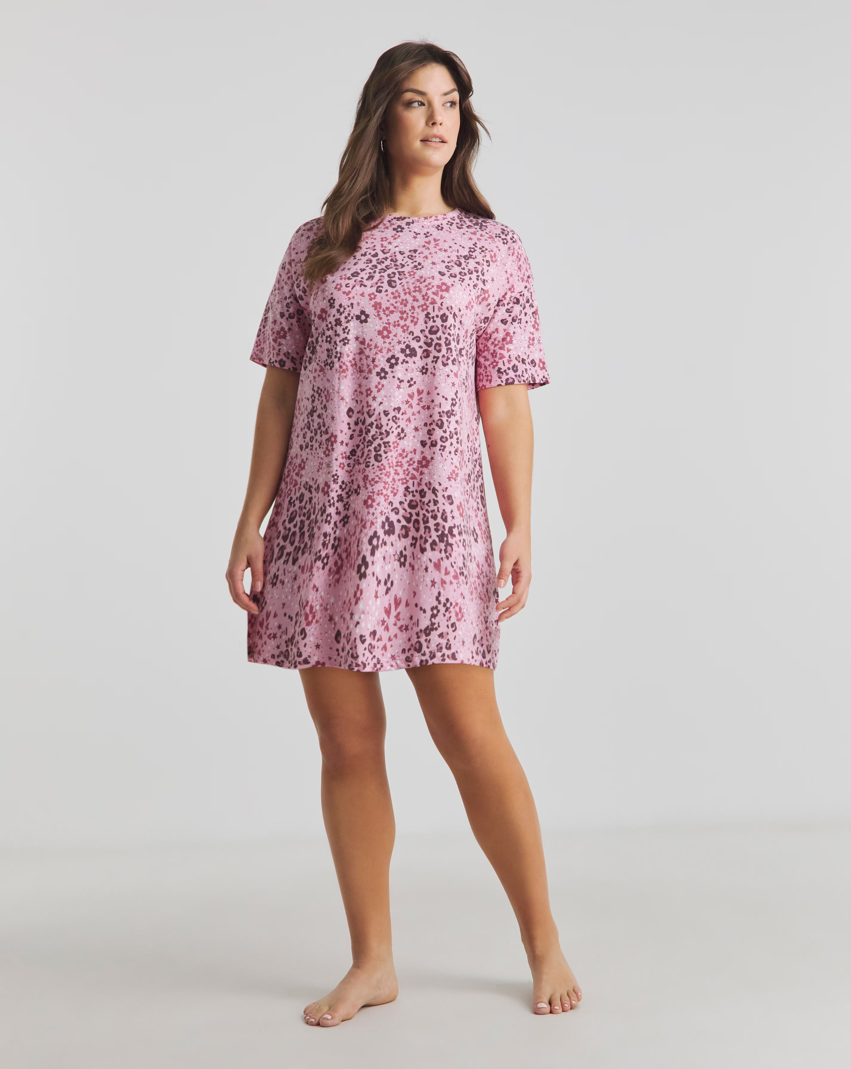 141359-simply-be-value-t-shirt-nightie-1.webp