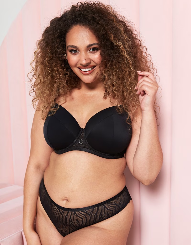 146637-curvy-kate-daze-padded-t-shirt-balcony-bra-black-1.jpg
