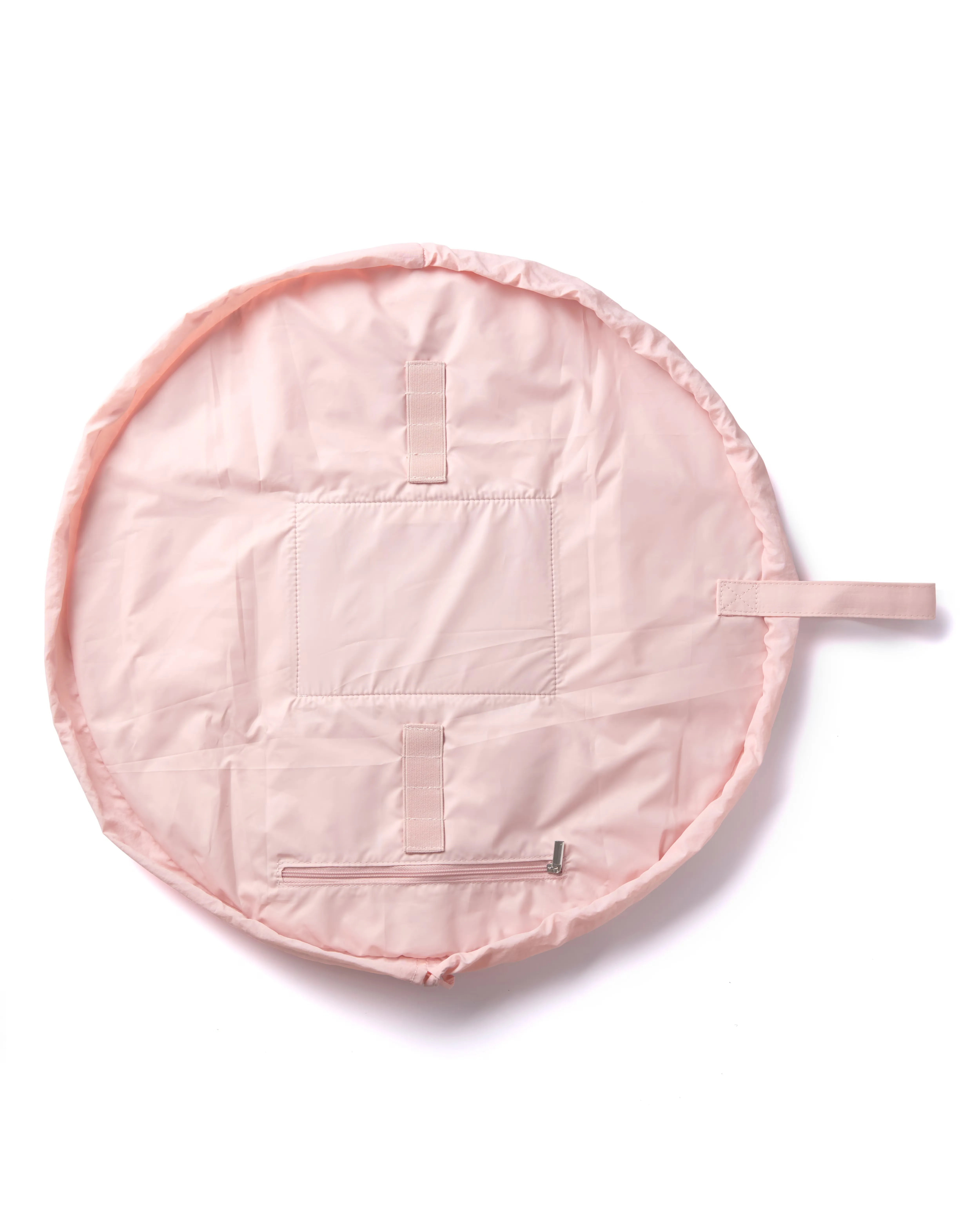 148691-the-flat-lay-co-marshmallow-drawstring-makeup-bag-in-pink-hearts-1.jpg