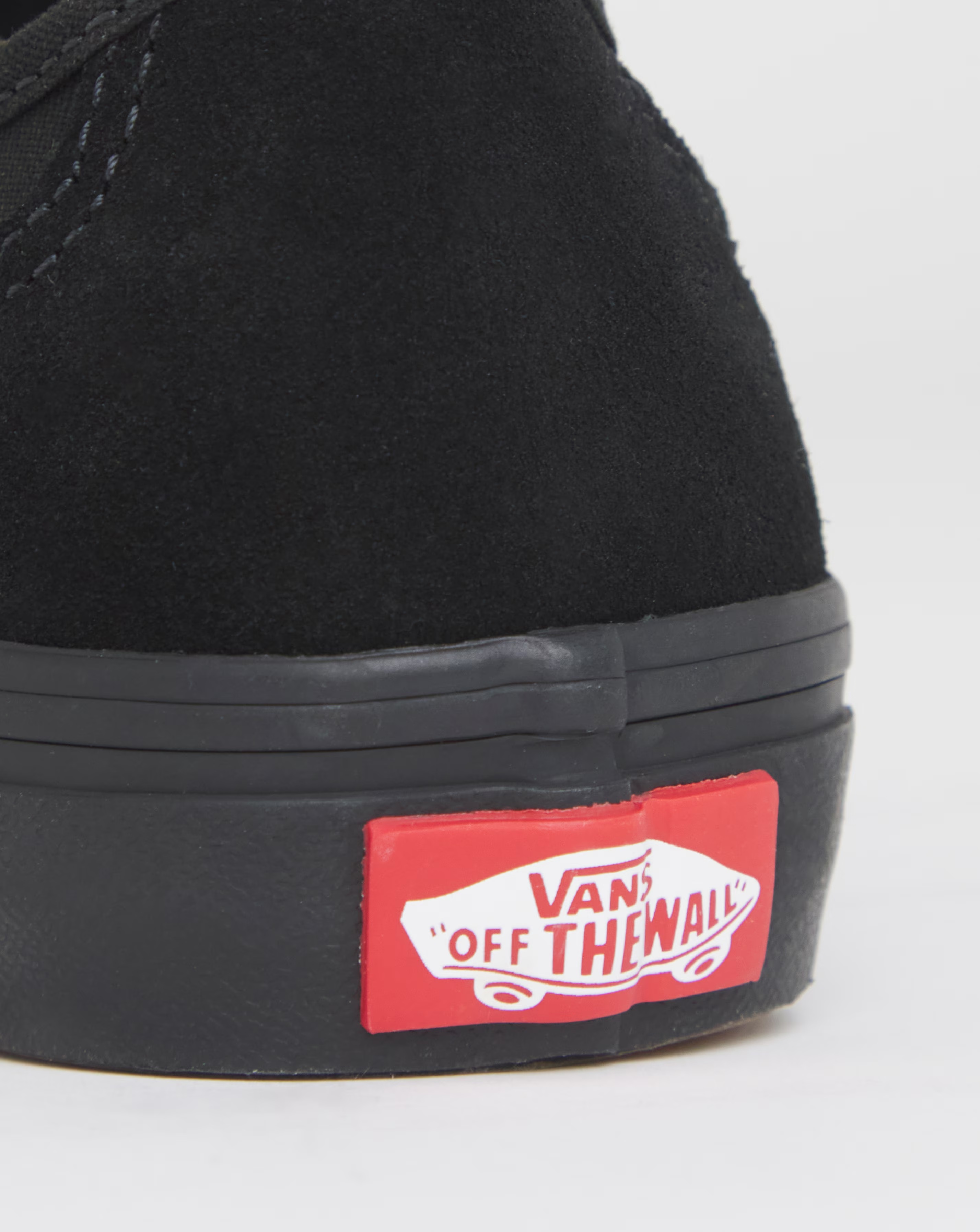 148768-vans-filmore-decon-trainers-1.jpg