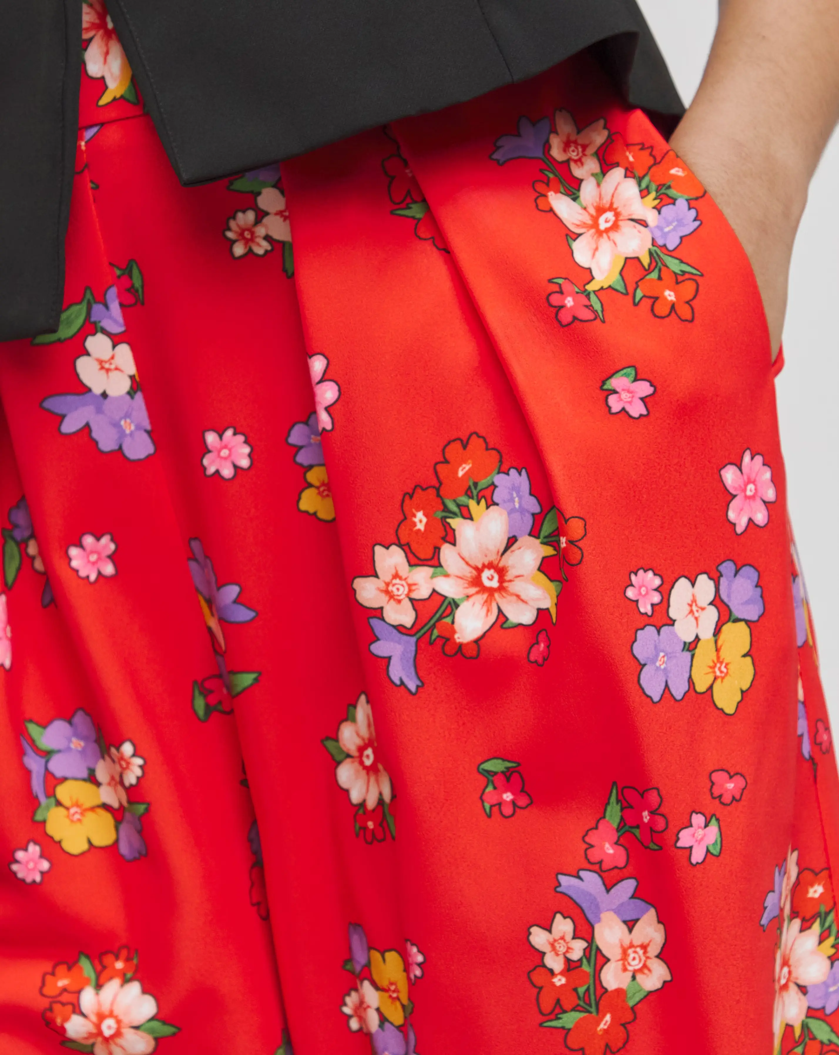 149497-twisted-wunder-red-floral-wide-pleat-pull-on-trouser-1.webp