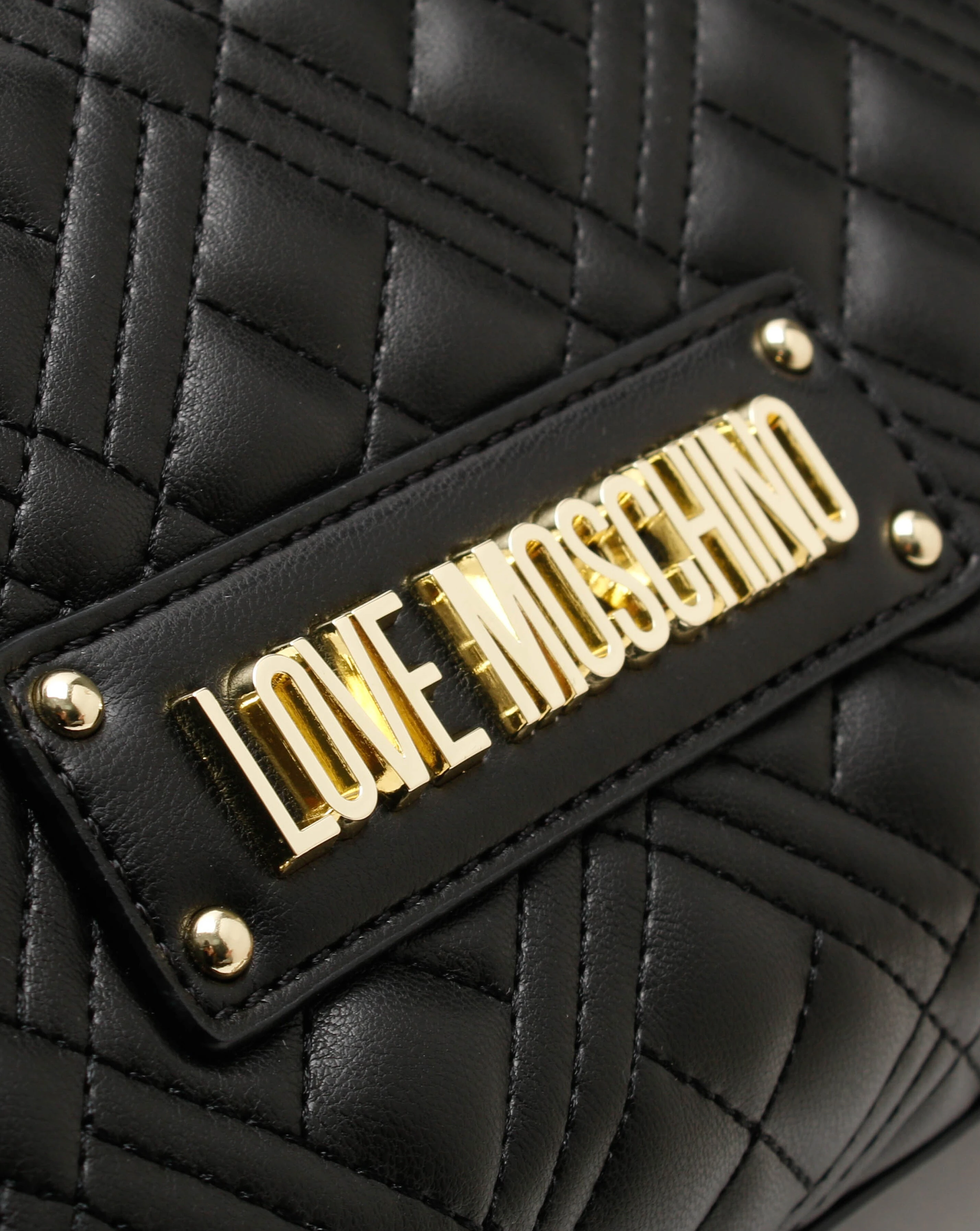 149643-love-moschino-diamond-quilt-tote-bag-1.jpg