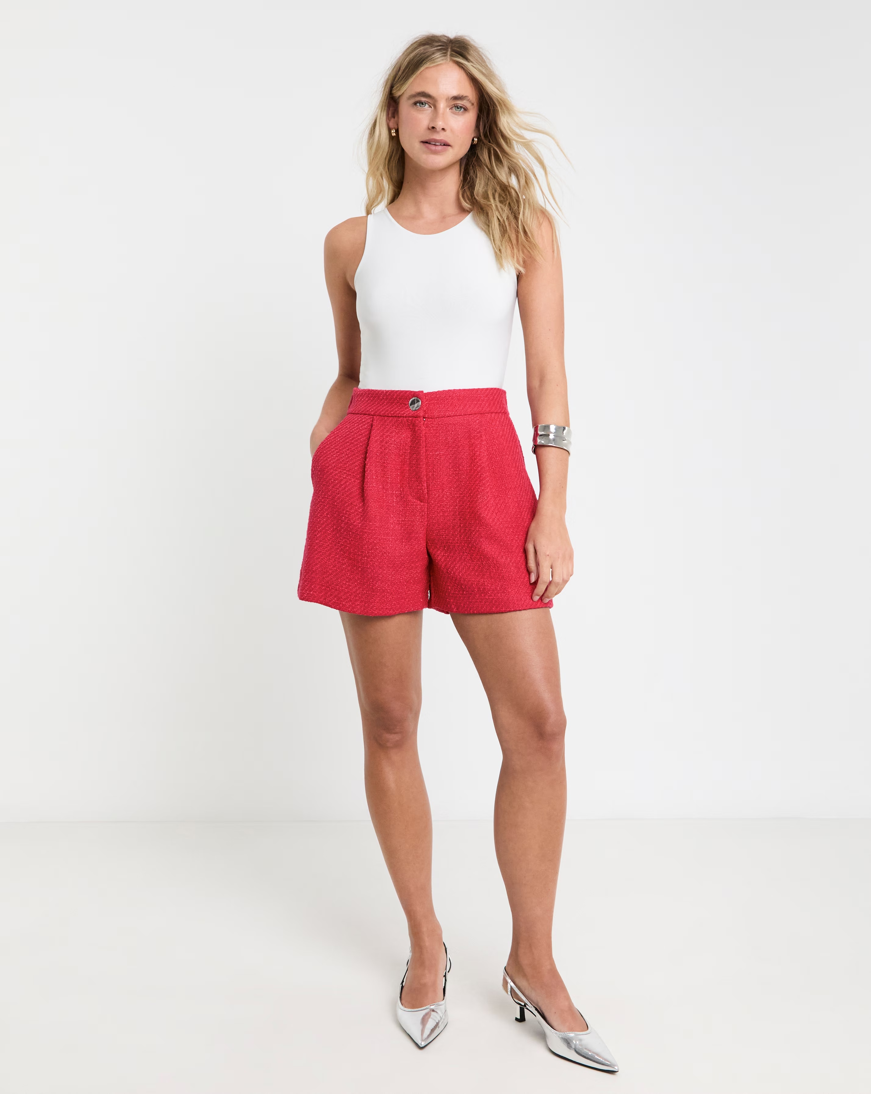 149705-pink-tailored-boucle-shorts-1.webp