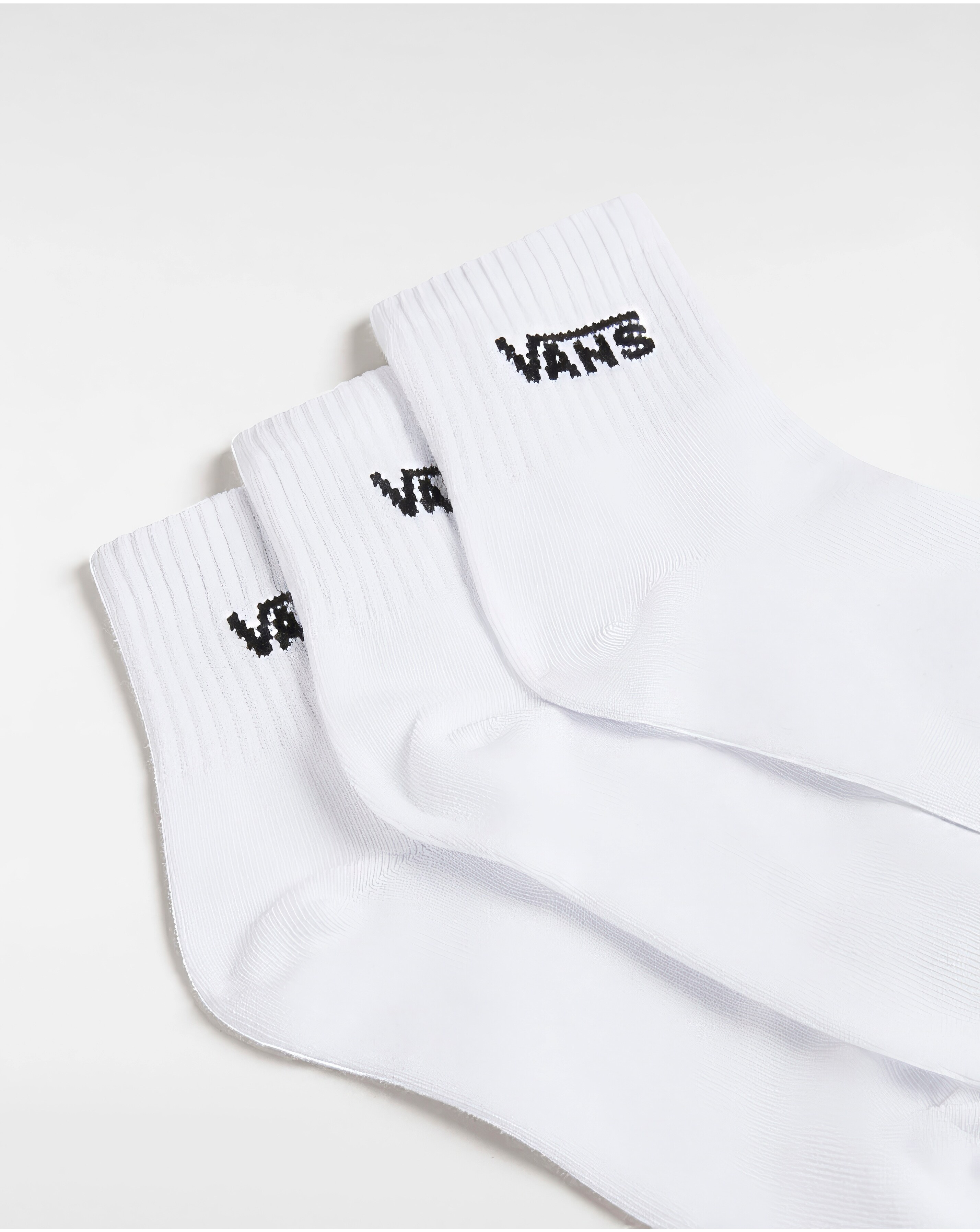 149821-vans-classic-half-crew-socks-1.jpg