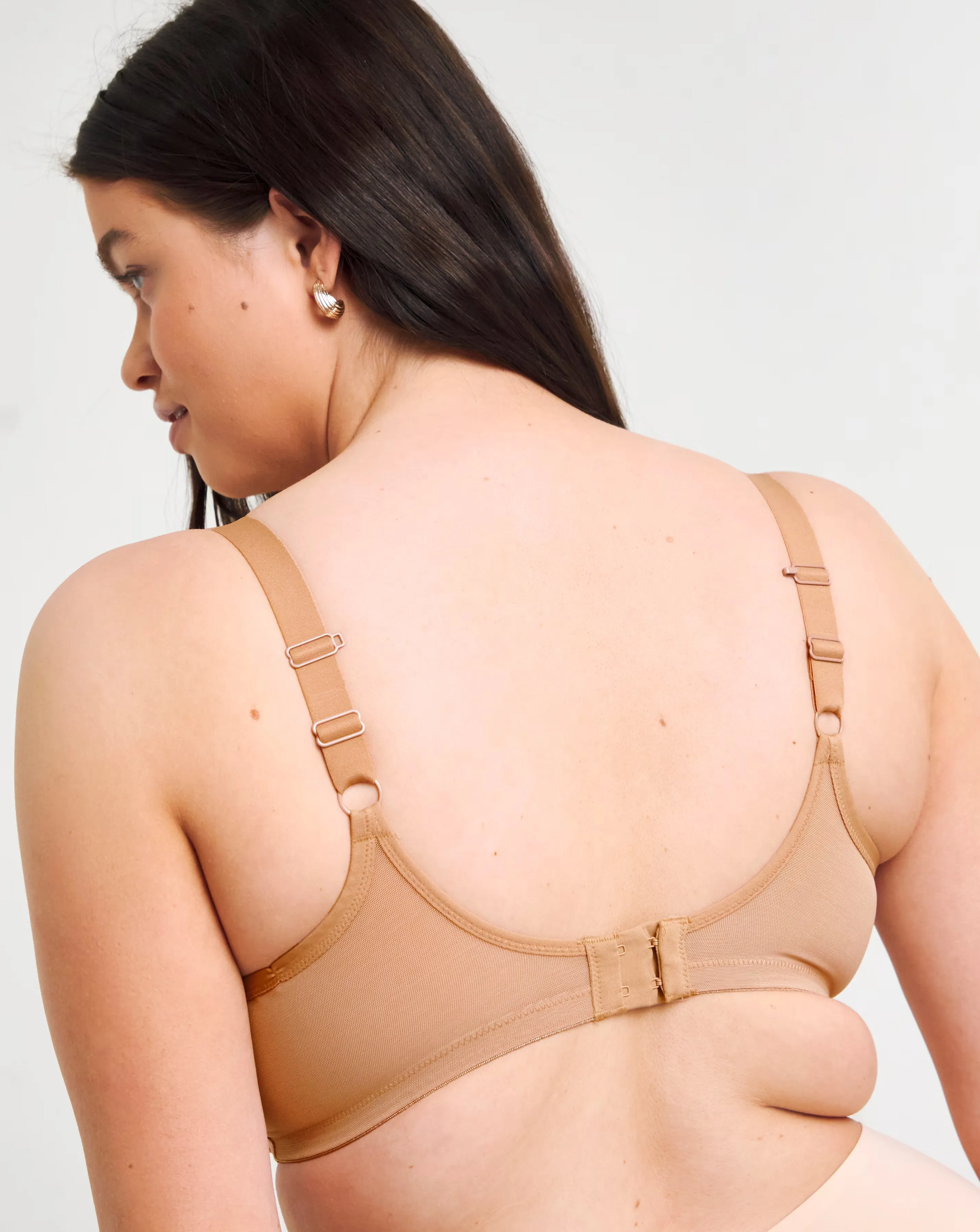 149973-elomi-matilda-plunge-wired-bra-cafe-1.jpg