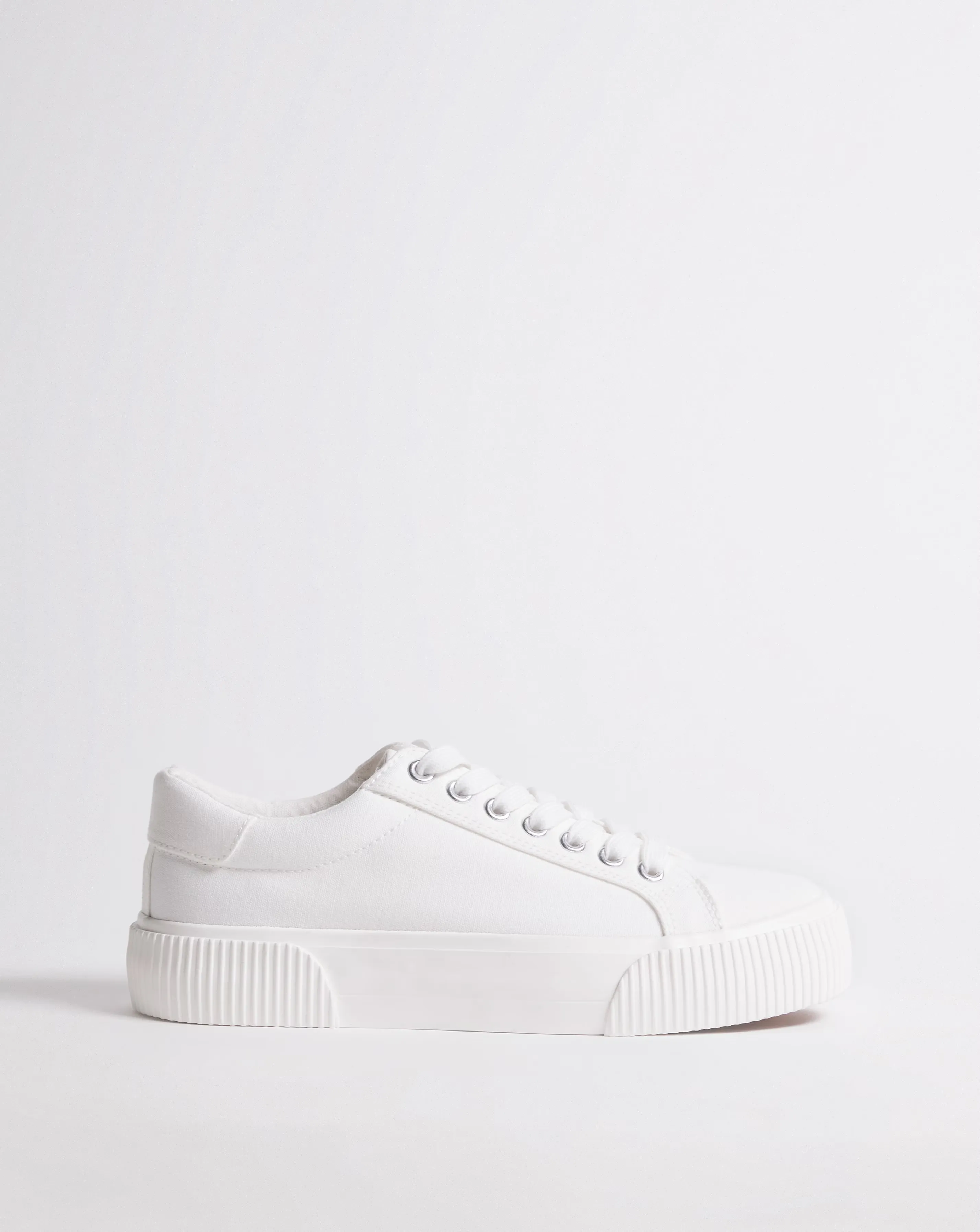 150448-sicilly-canvas-trainers-chunky-ribbed-sole-wide-fit-e–1.webp