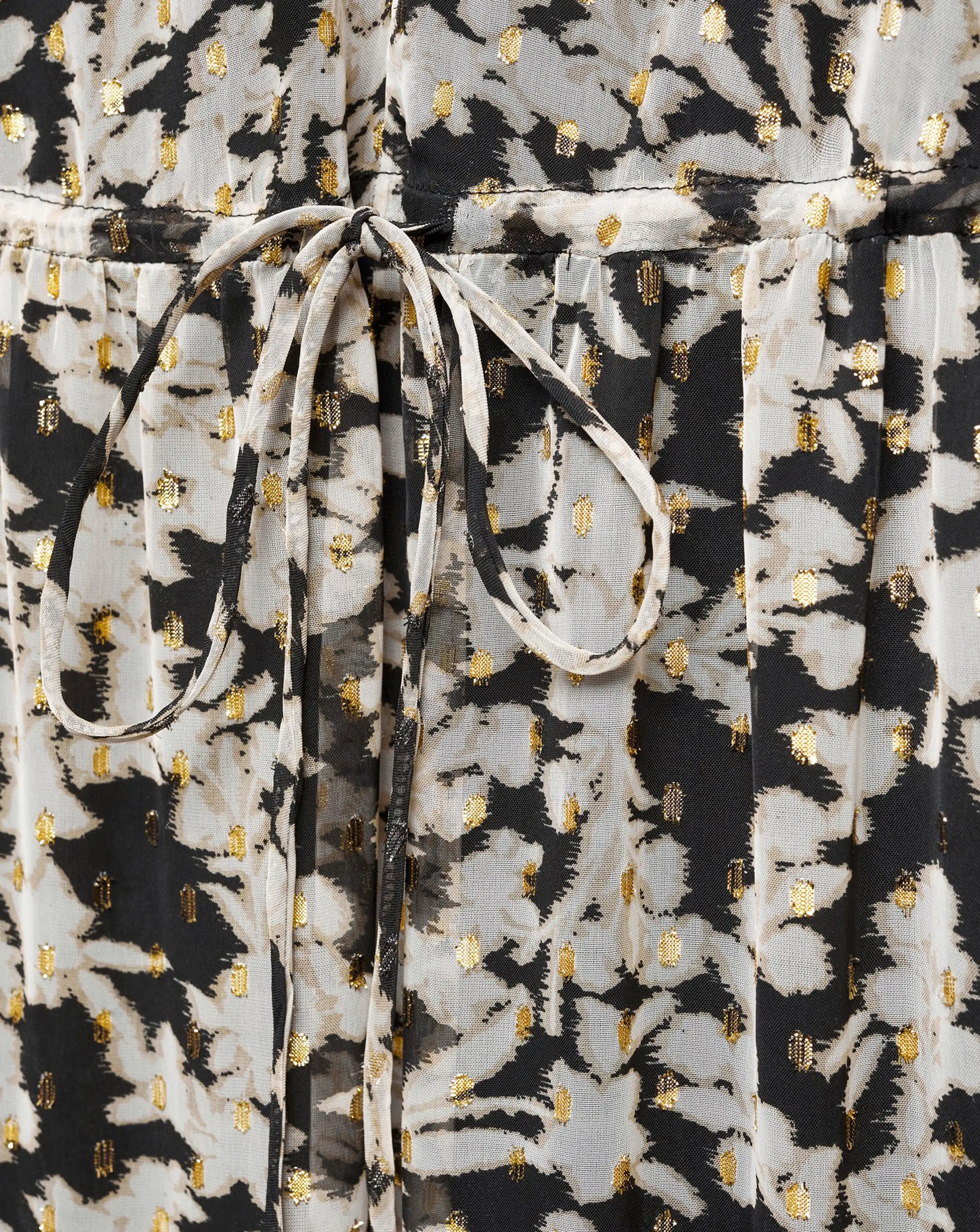 150705-mango-floral-print-midi-dress-1.jpg