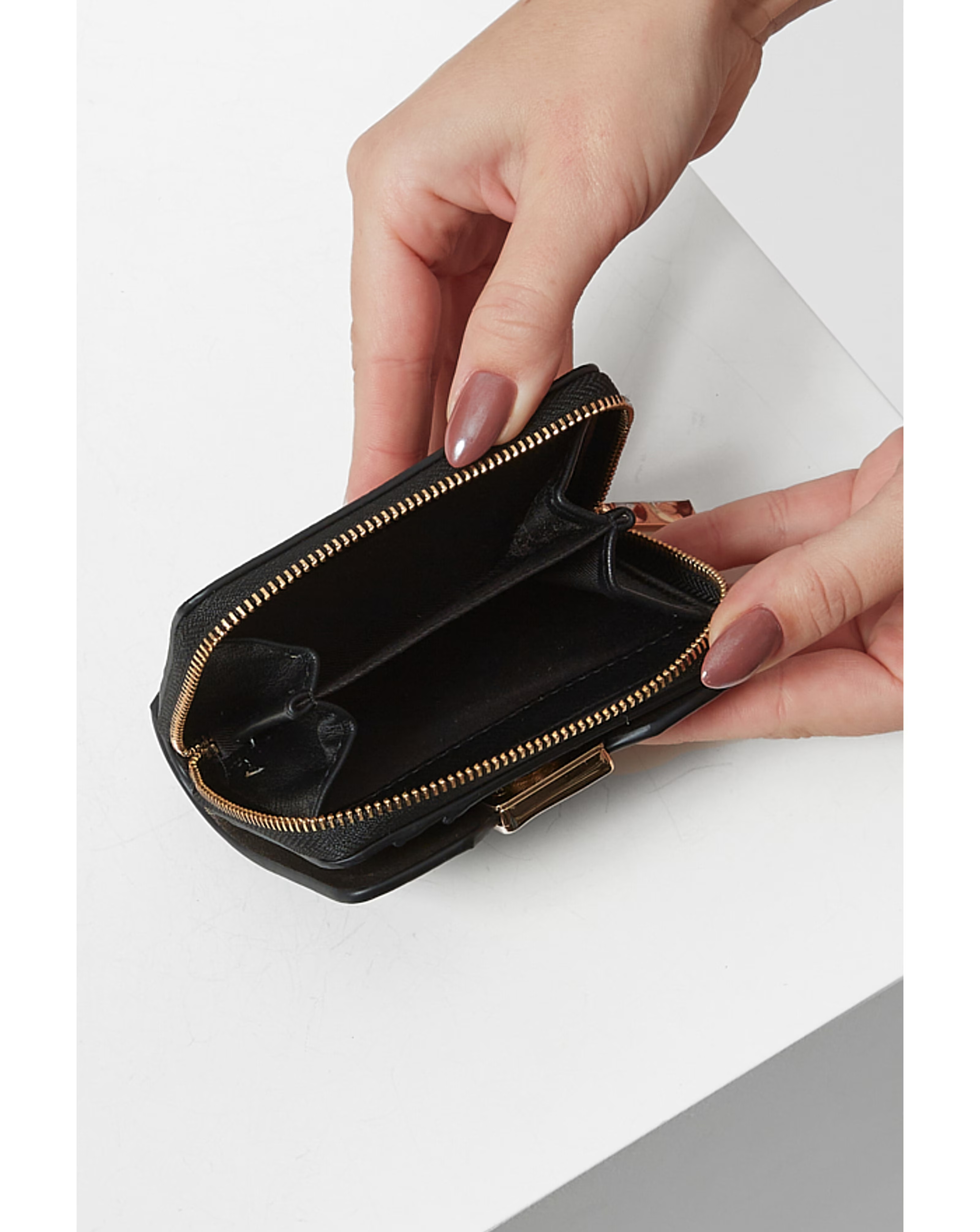152589-luella-grey-sylvie-black-small-purse-1.jpg