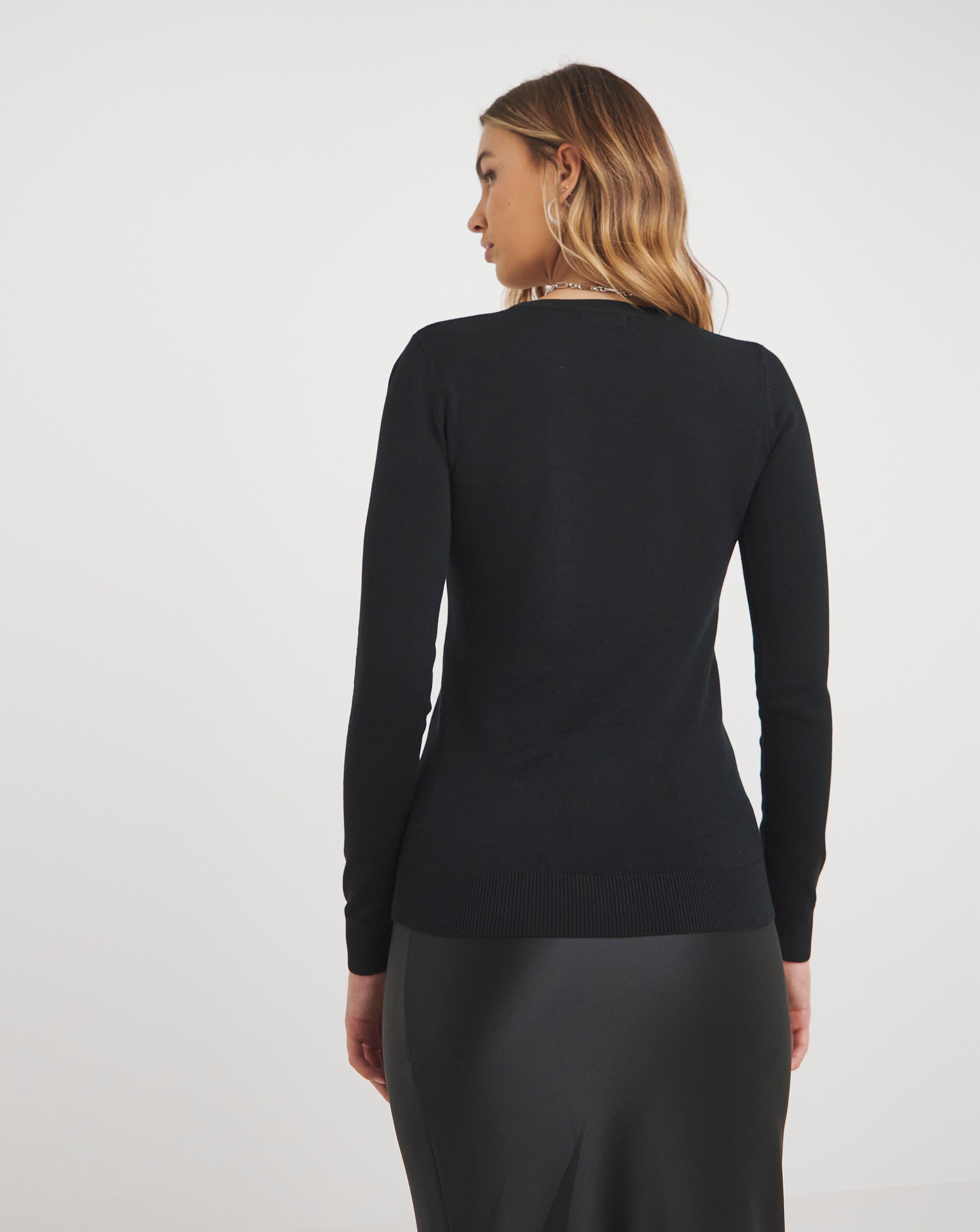 152660-black-lightweight-long-sleeve-crew-neck-jumper-1.jpg