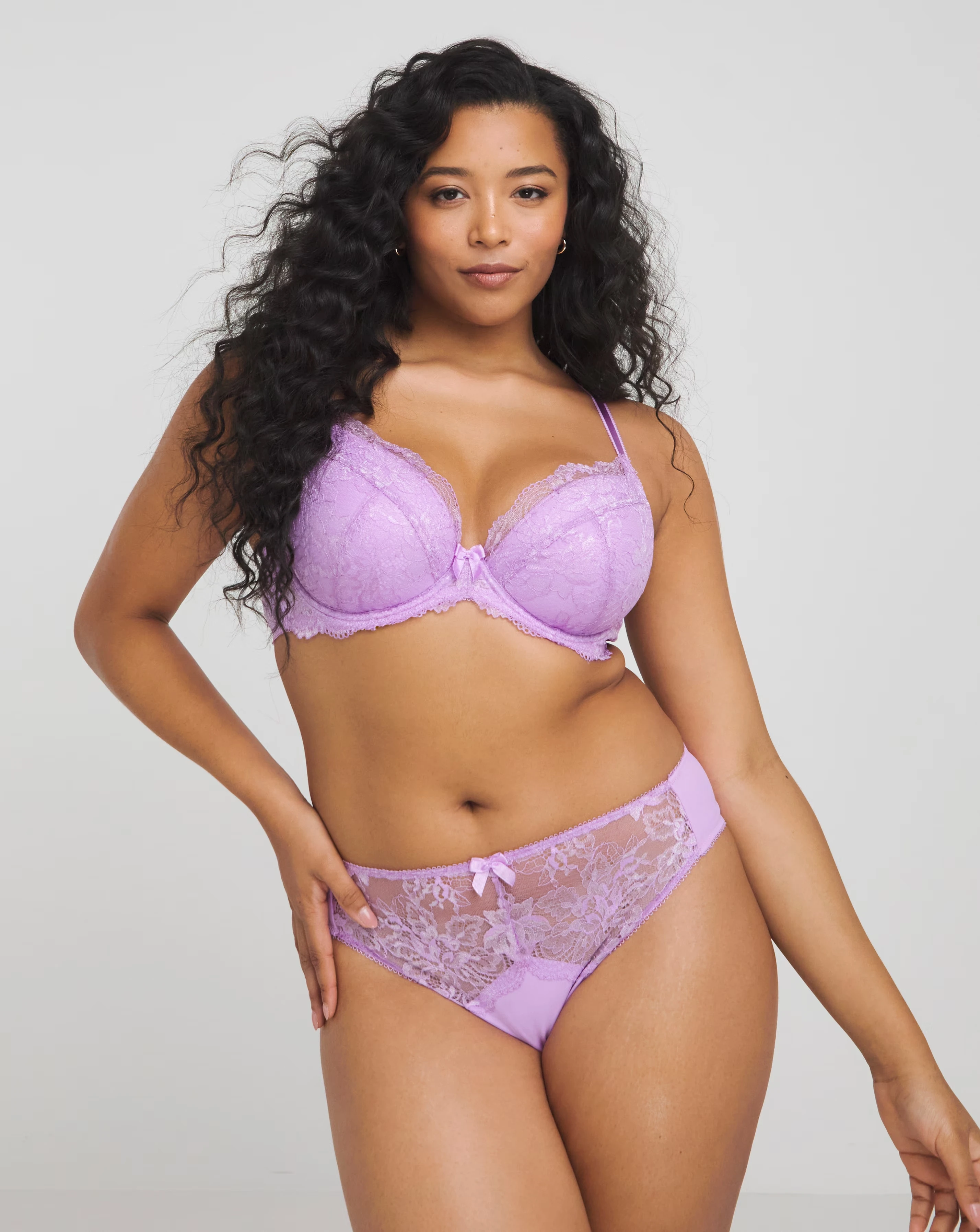 152941-pretty-secrets-2-pack-ella-lace-padded-plunge-wired-bras-b-j-lilac-blue-1.webp