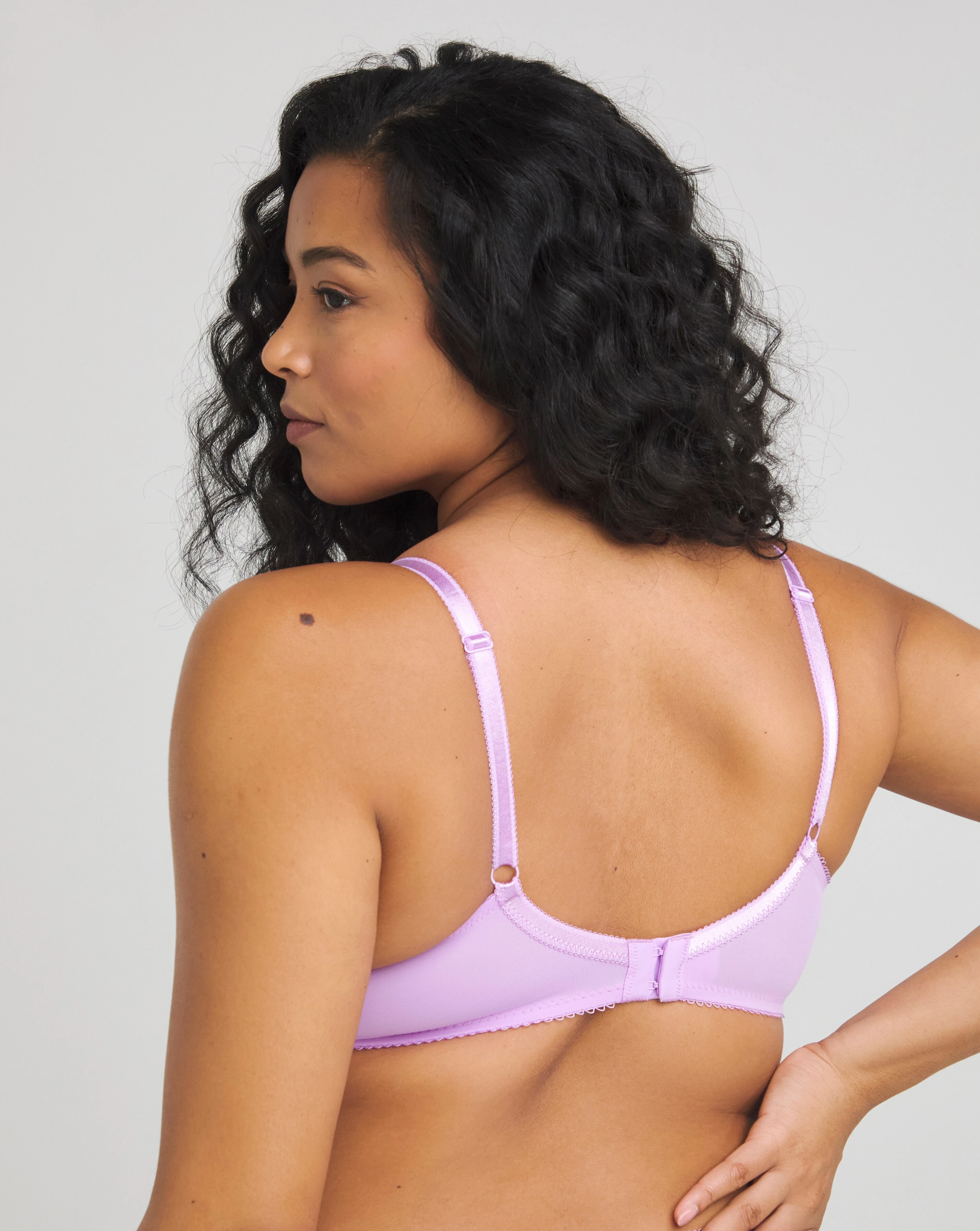 152941-pretty-secrets-2-pack-ella-lace-padded-plunge-wired-bras-b-j-lilac-blue-1.webp