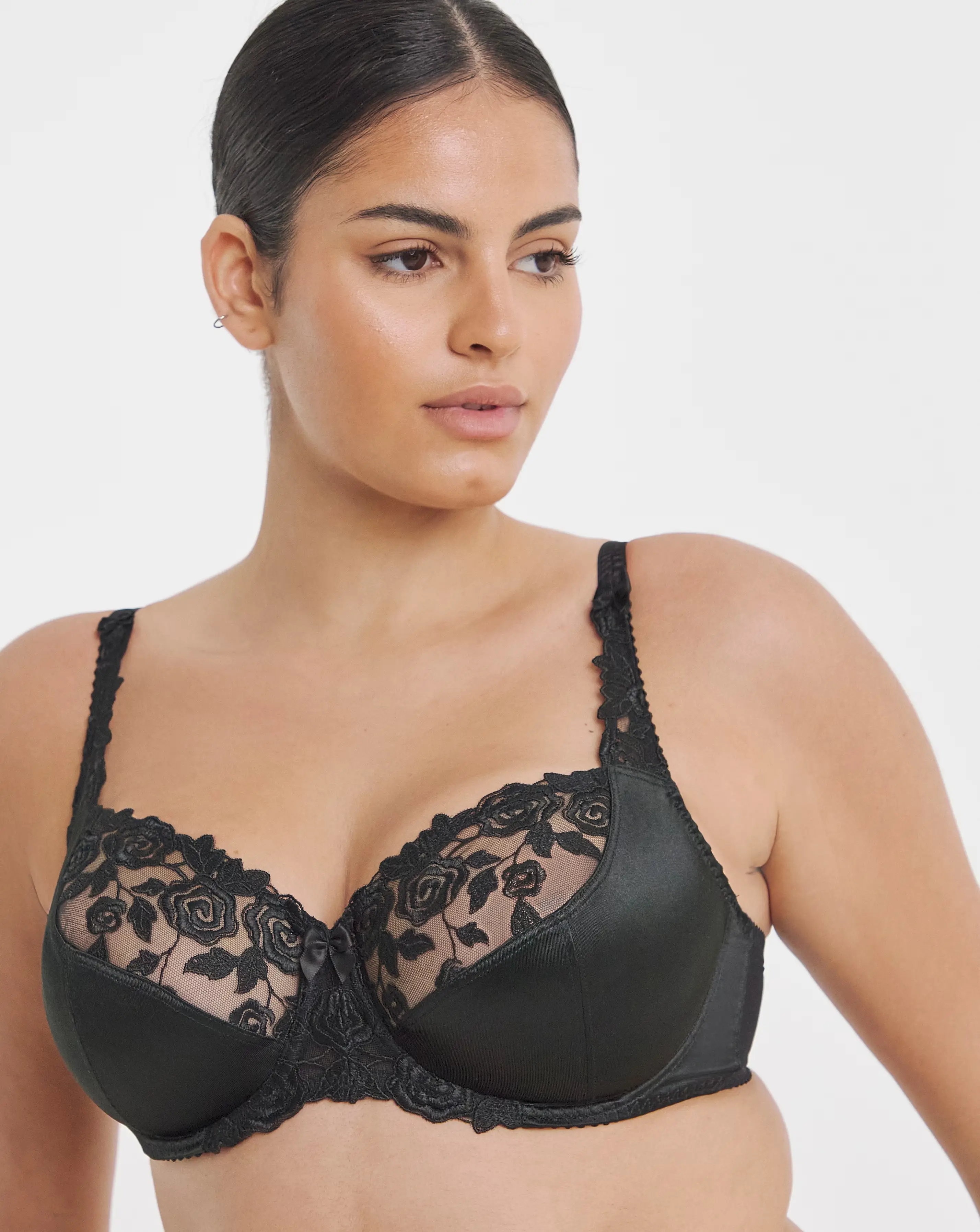 155895-fantasie-belle-balcony-wired-bra-black-1.webp