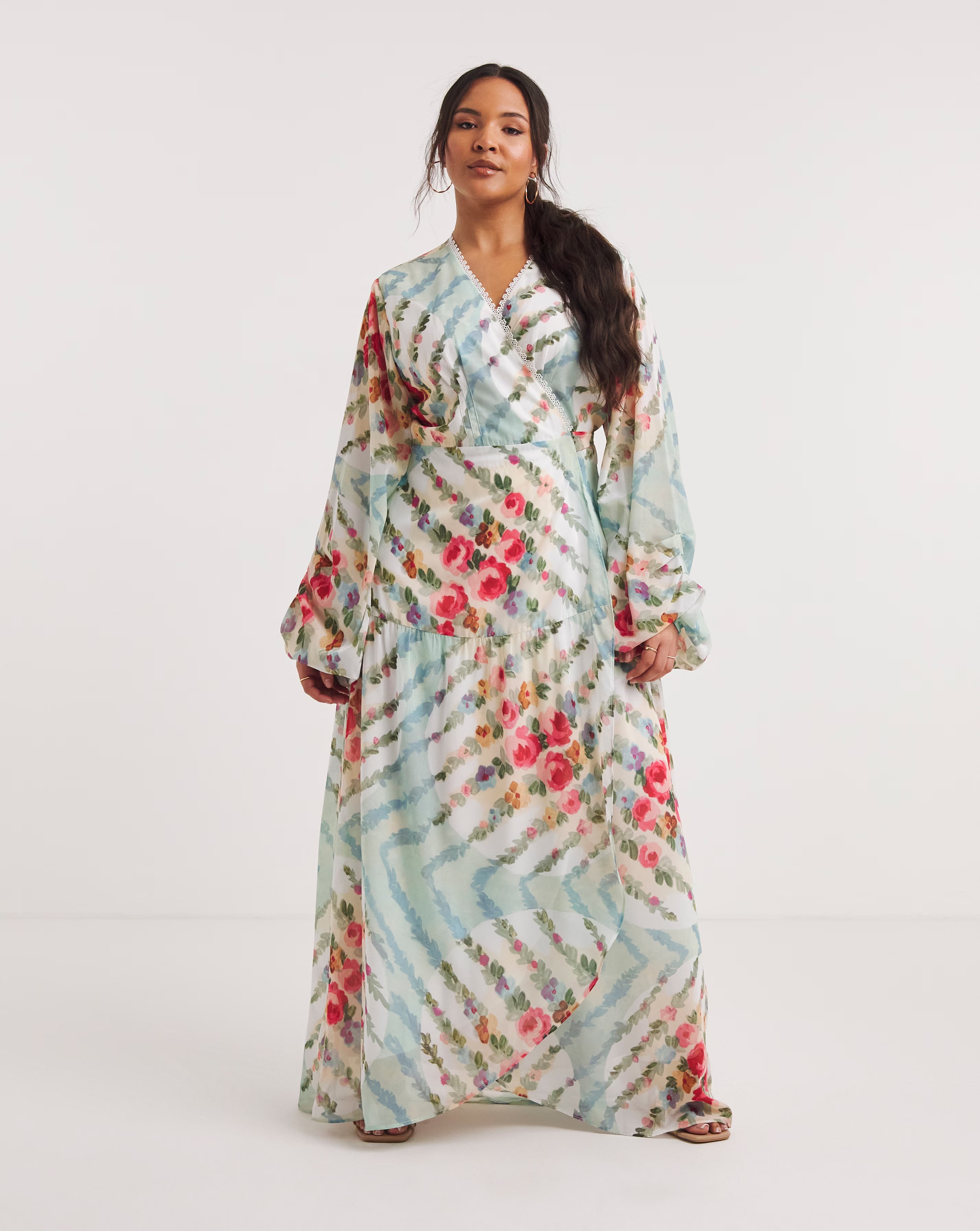 Hope & Ivy Kelda Floral Maxi Dress 1 157933-hope-amp-ivy-kelda-floral-maxi-dress-1.jpg