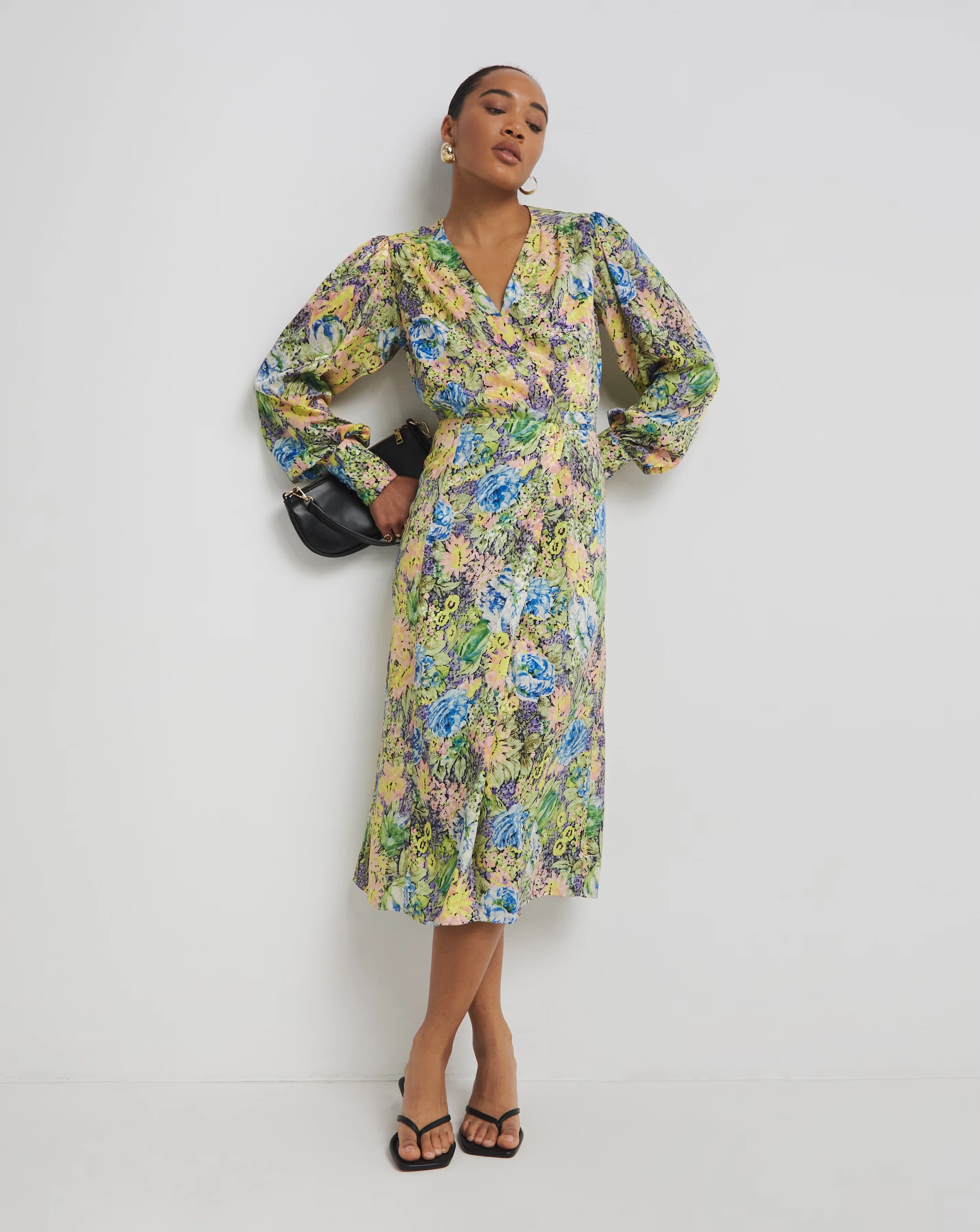 Hope & Ivy Katie Floral Midi Dress