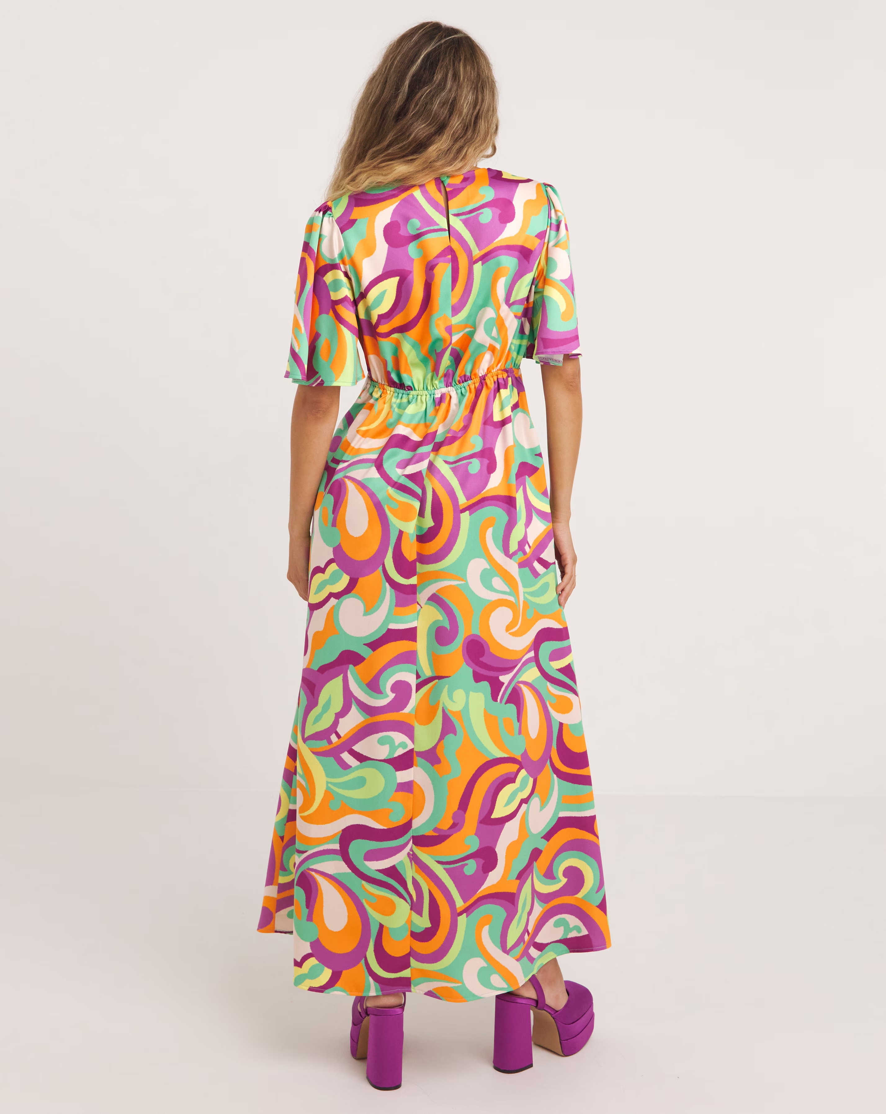 158139-twisted-wunder-grace-paisley-maxi-dress-1.jpg