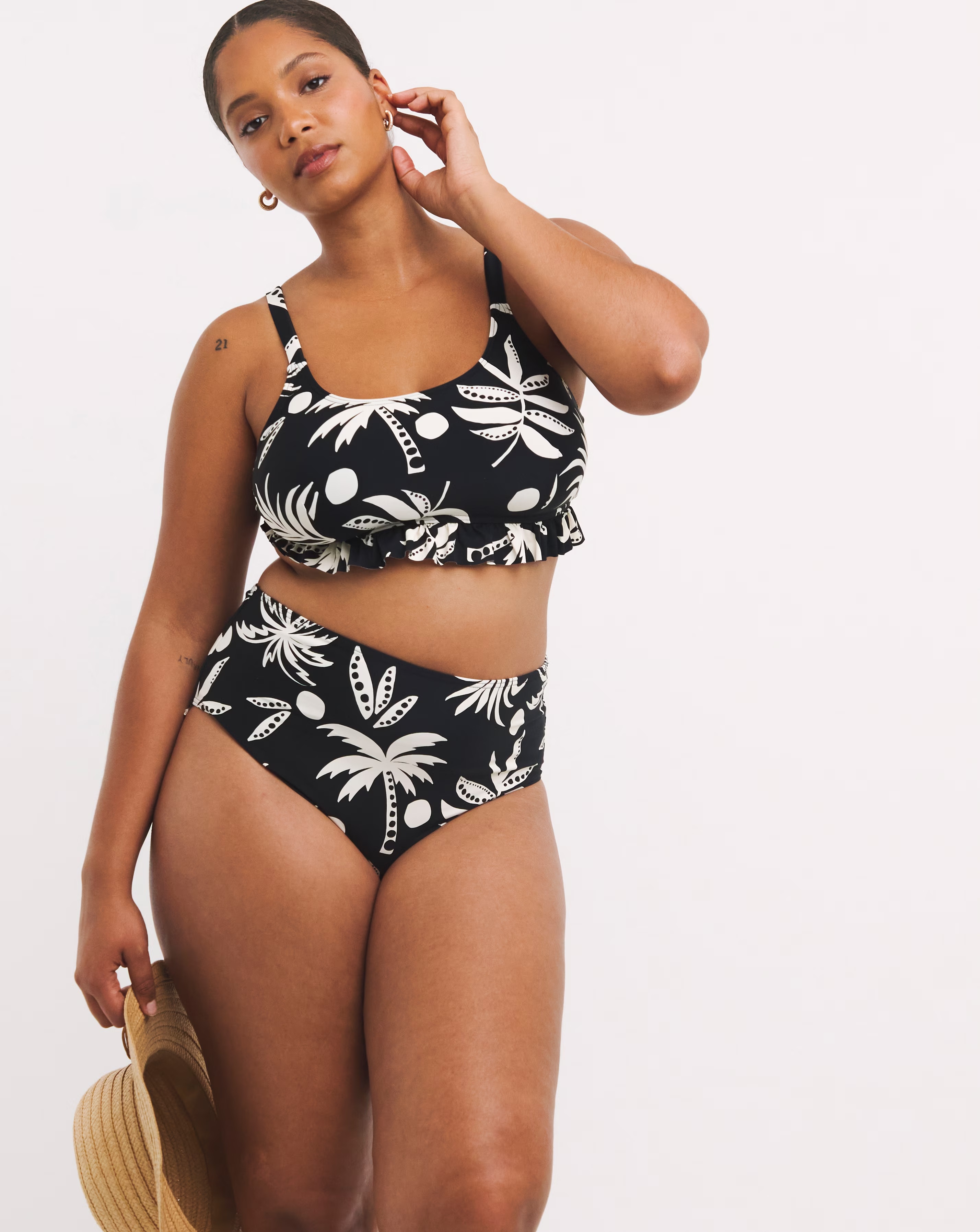 159478-ruffle-detail-bikini-set-1.webp