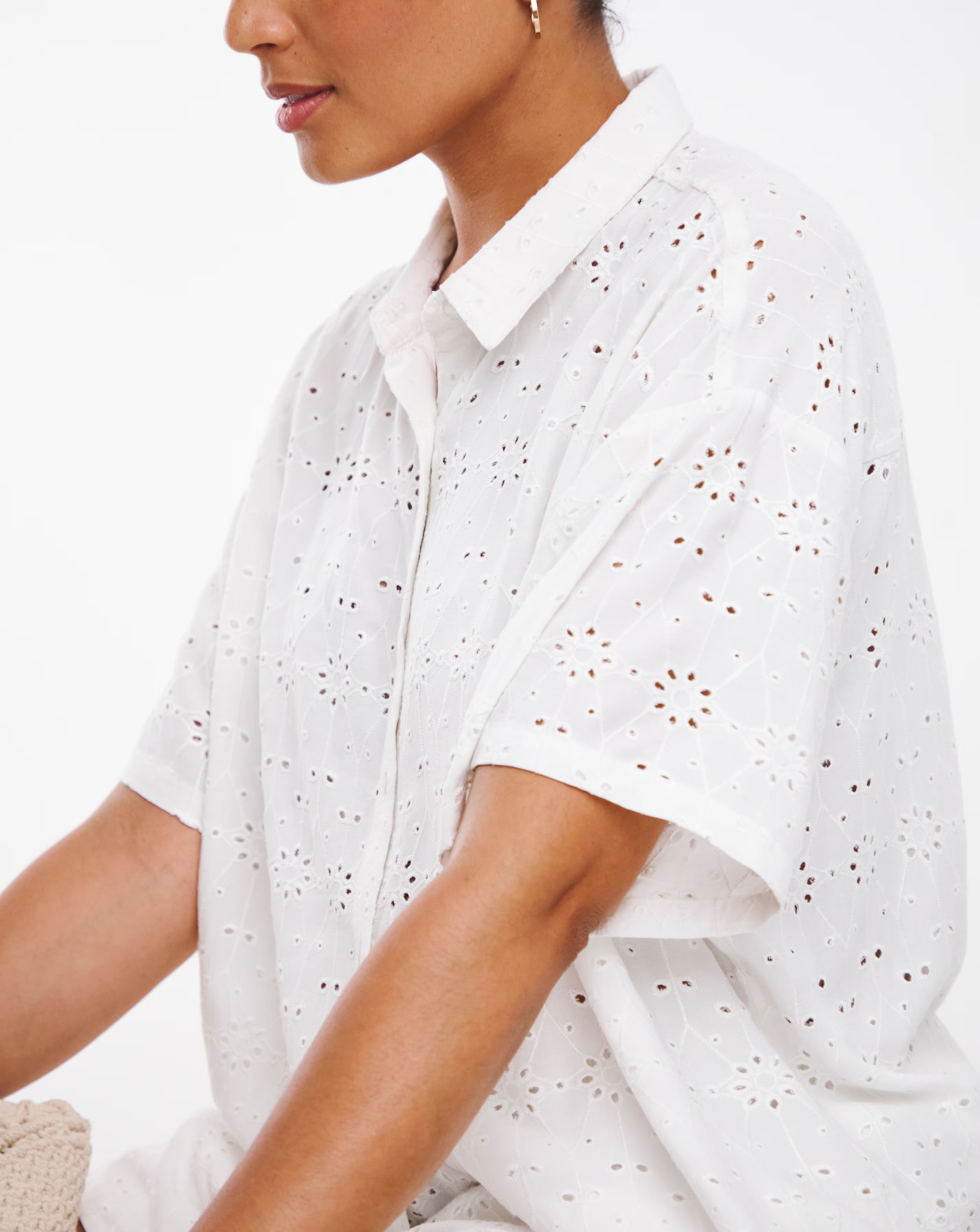 159592-beach-to-beach-white-broderie-beach-co-ord-1.jpg