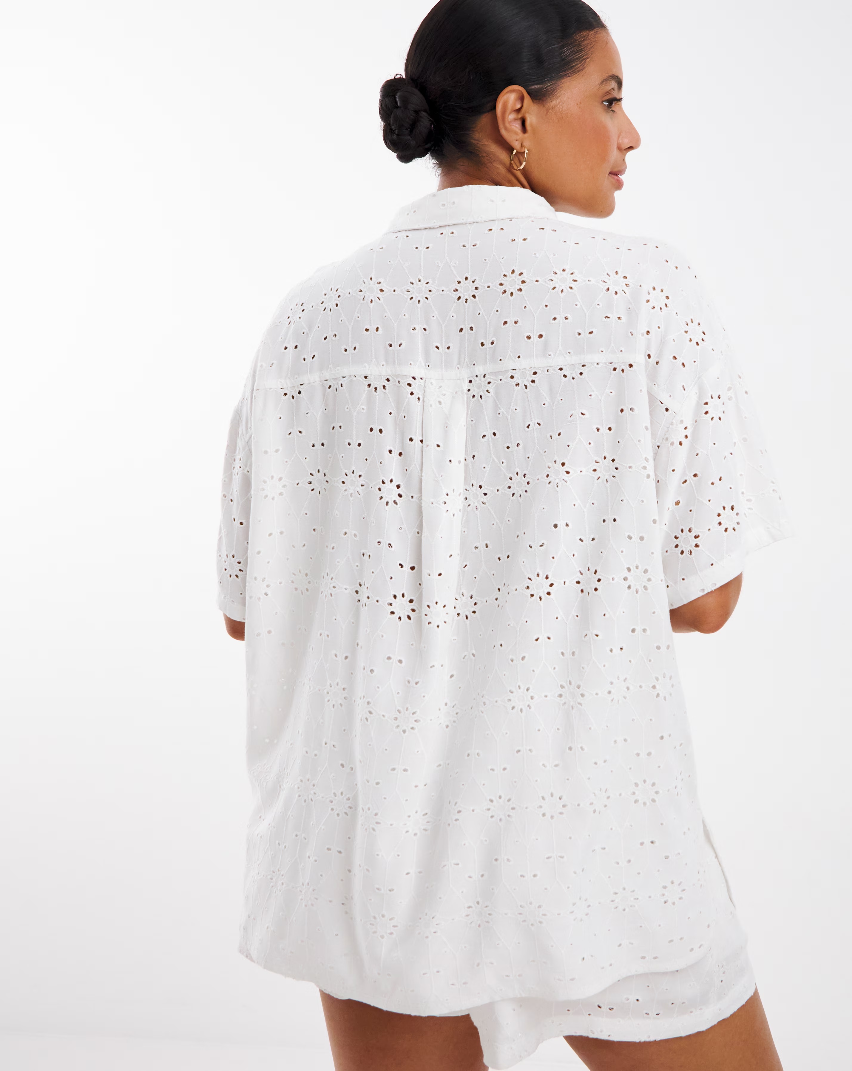 159592-beach-to-beach-white-broderie-beach-co-ord-1.jpg