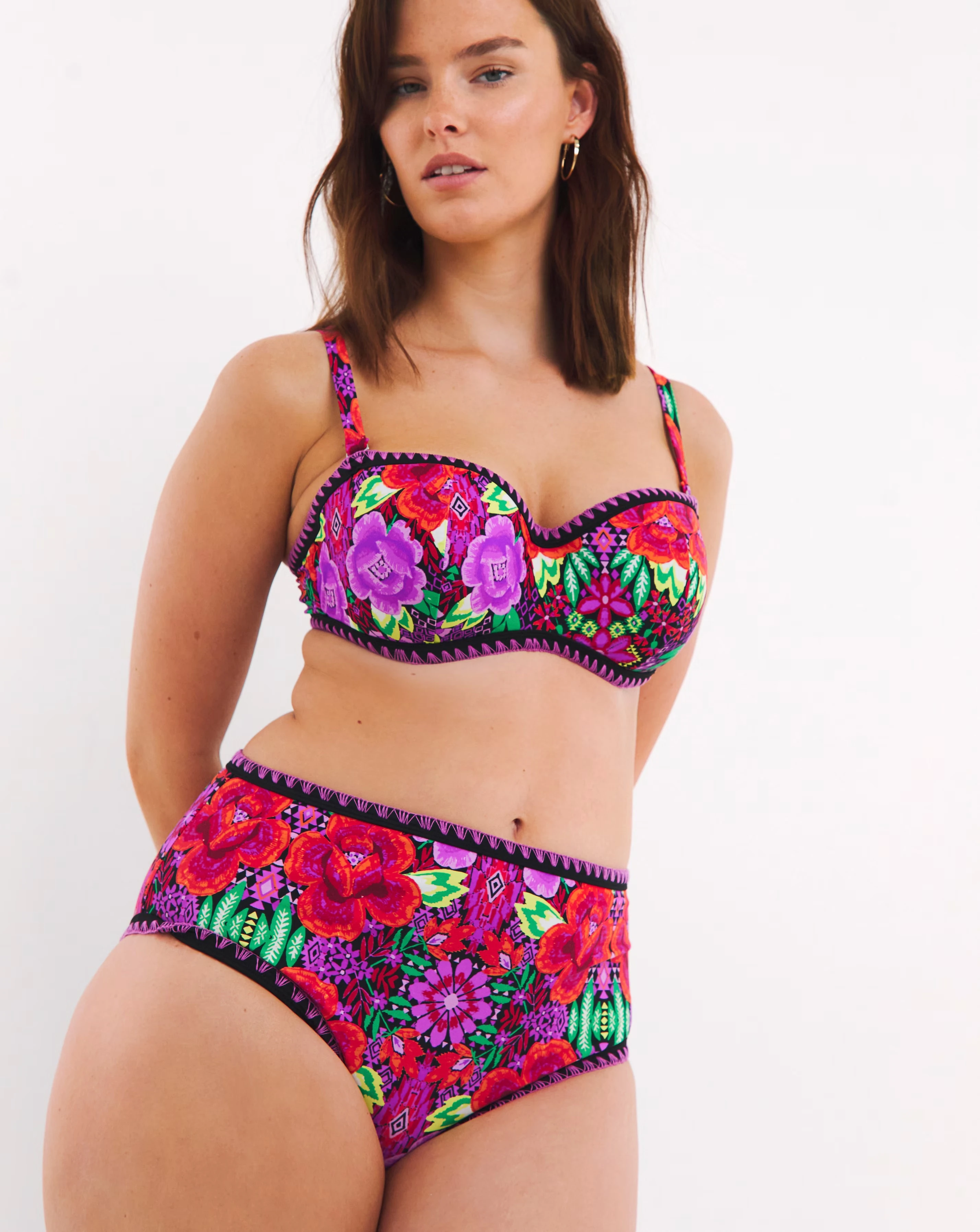 159985-figleaves-frida-high-waist-bikini-brief-1.webp