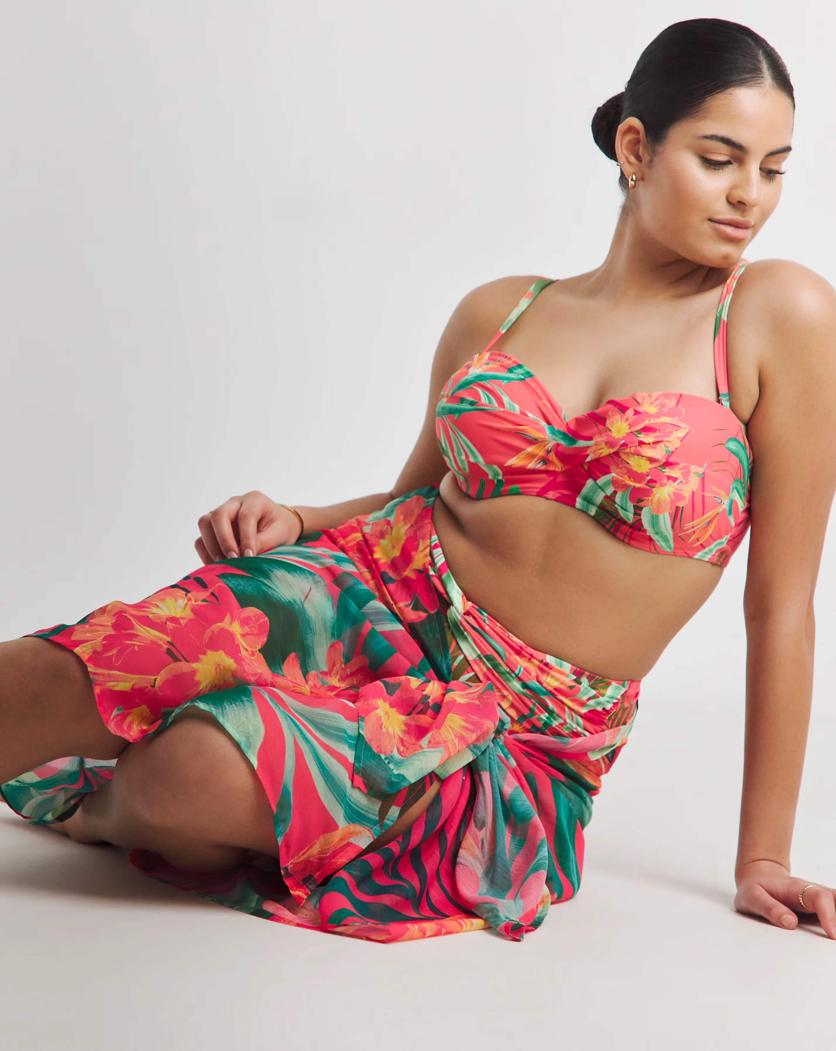 MAGISCULPT Tropical Print Midi Sarong