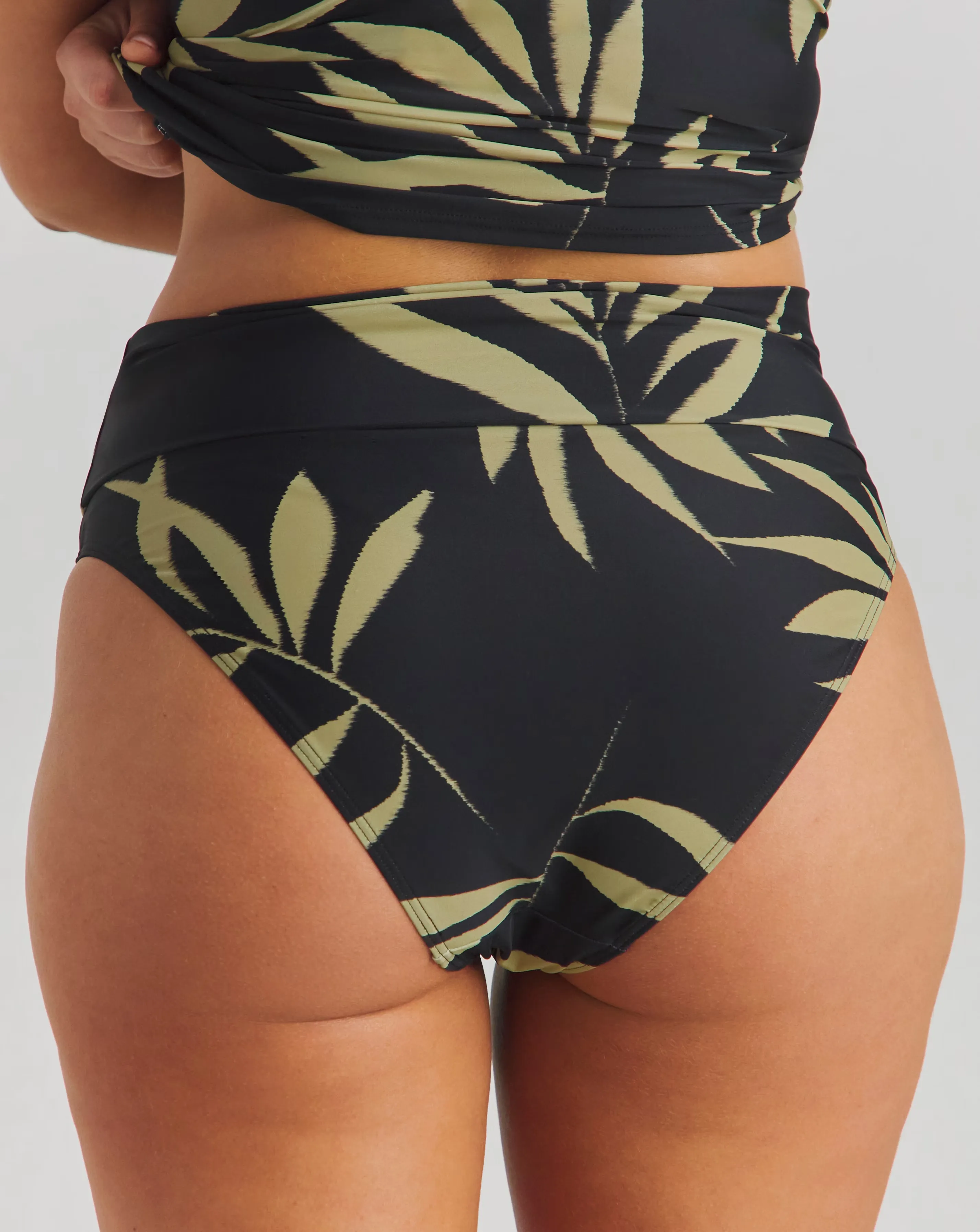 162287-figleaves-tailor-fold-bikini-bottom-1.webp