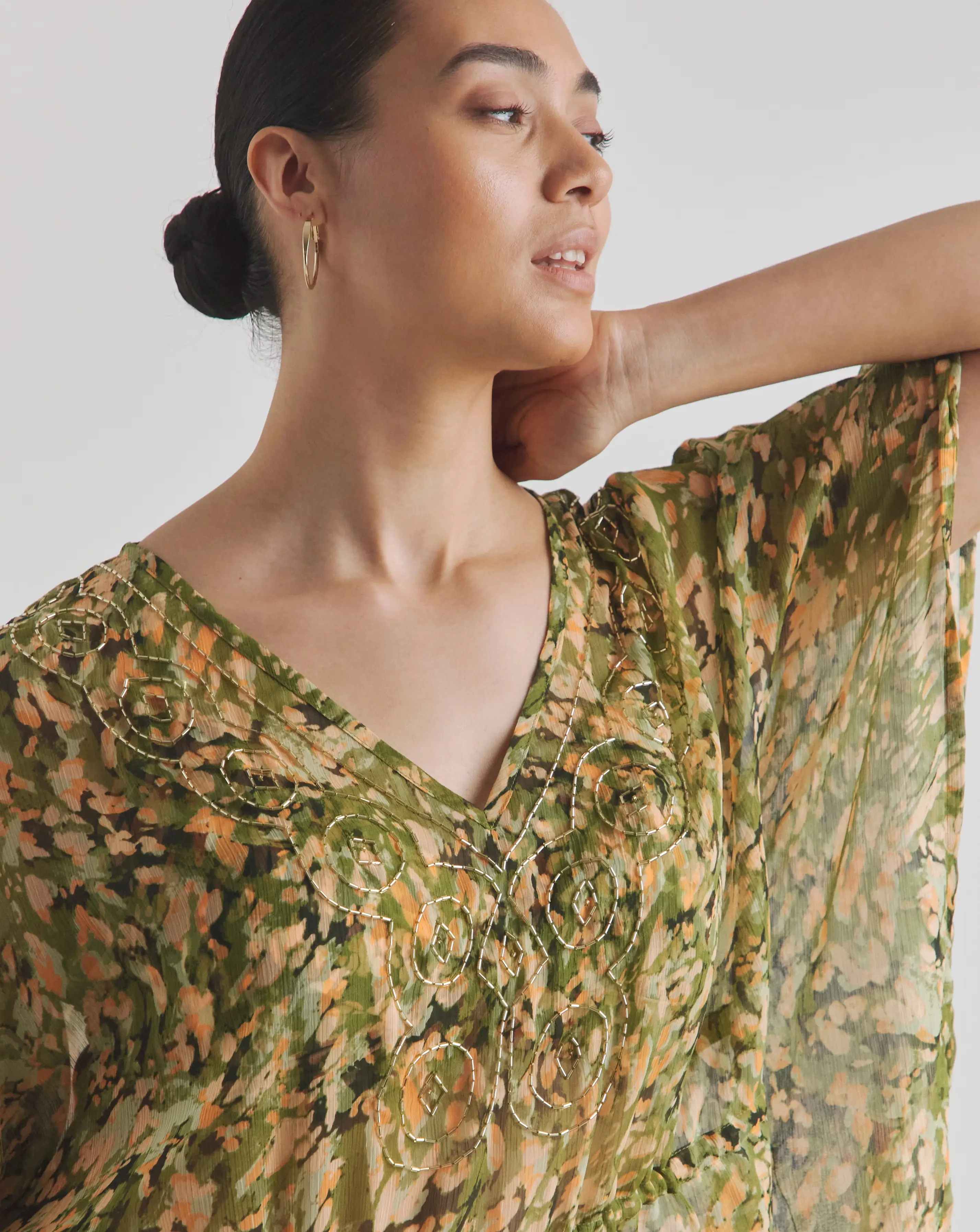 163724-magisculpt-embellished-print-kaftan-1.jpg