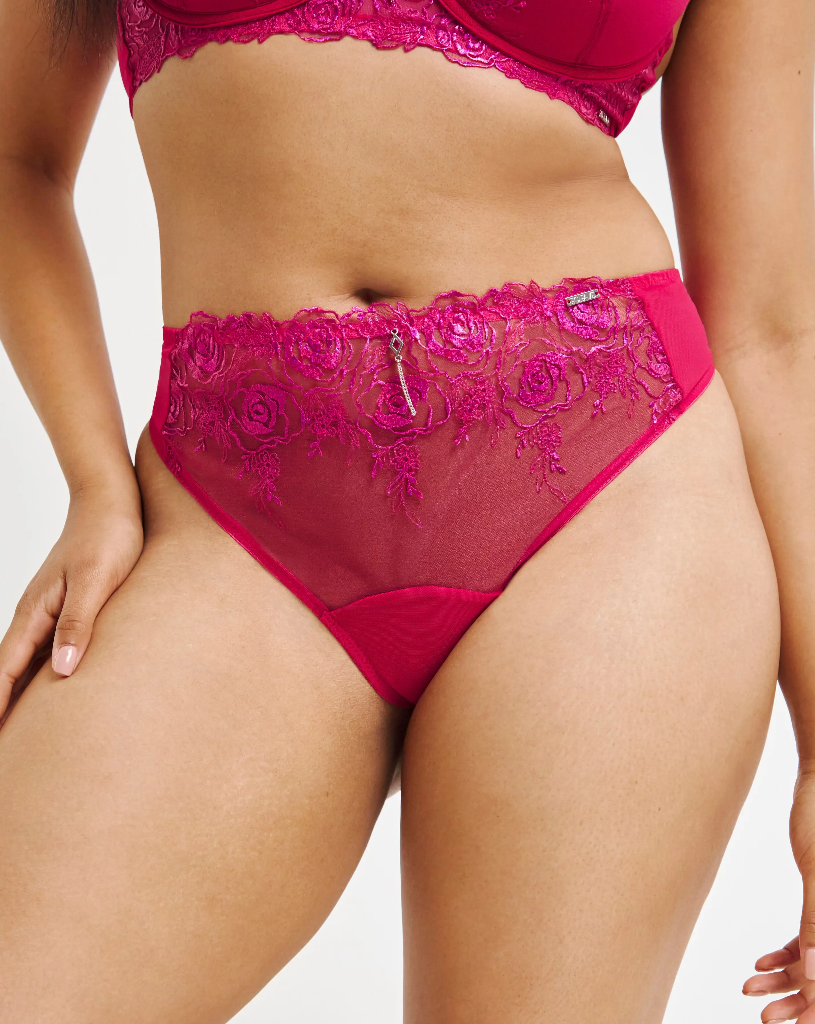 Figleaves Curve Thong 1 164317-figleaves-curve-thong-1.webp