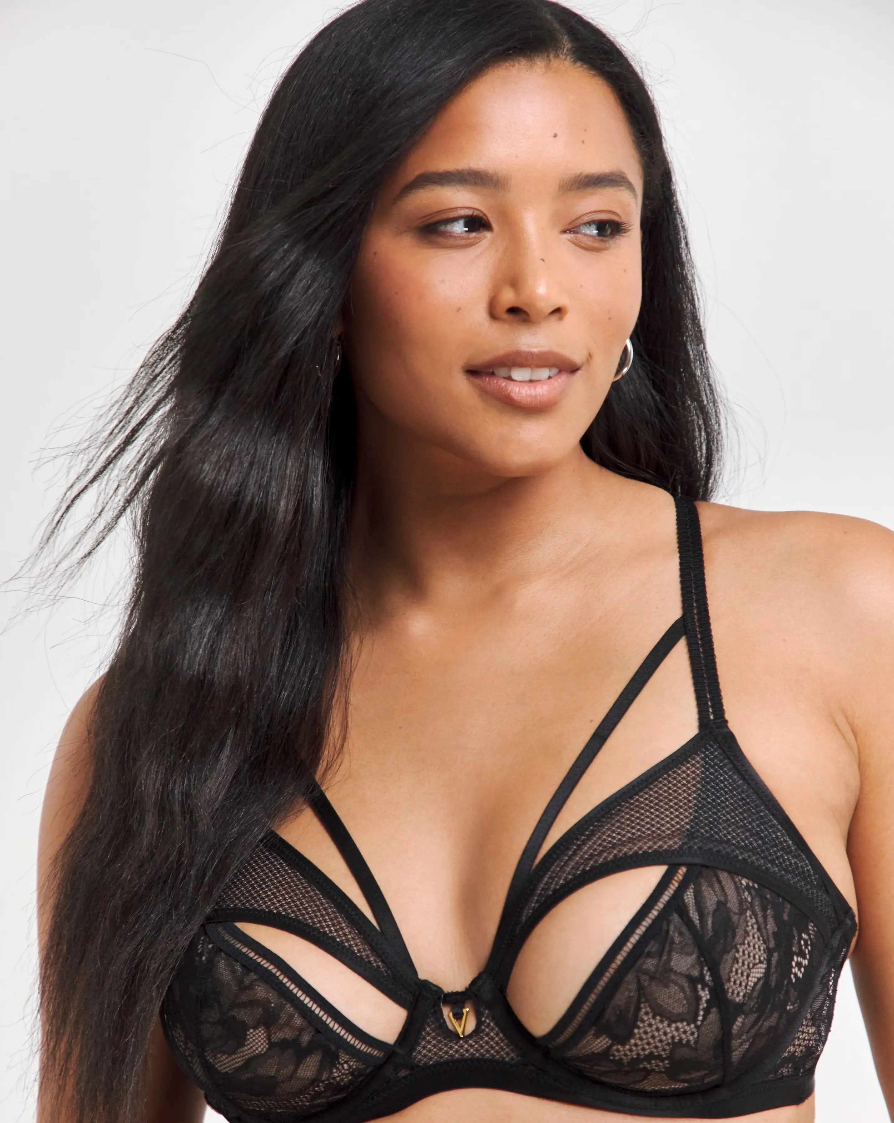 164537-figleaves-delia-plunge-bra-with-mesh-overlay-b-g-black-1.webp