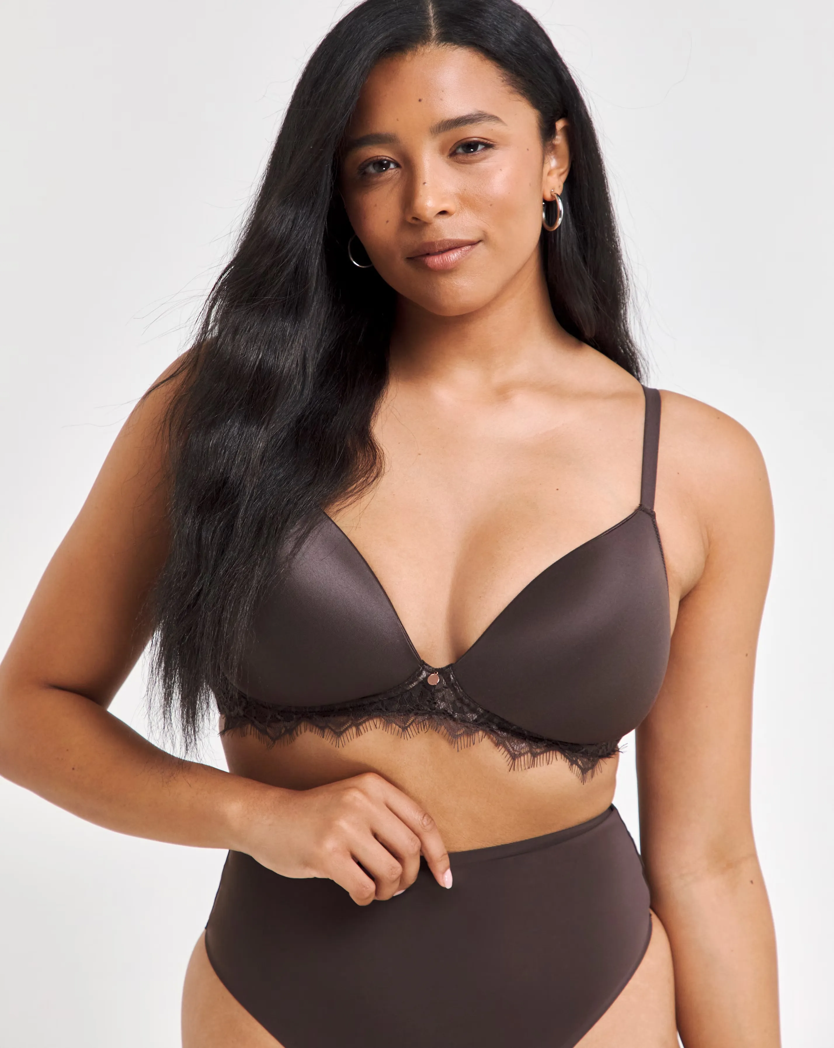 165104-figleaves-smoothing-non-wired-padded-bra-with-lace-detail-b-g-black-1.webp