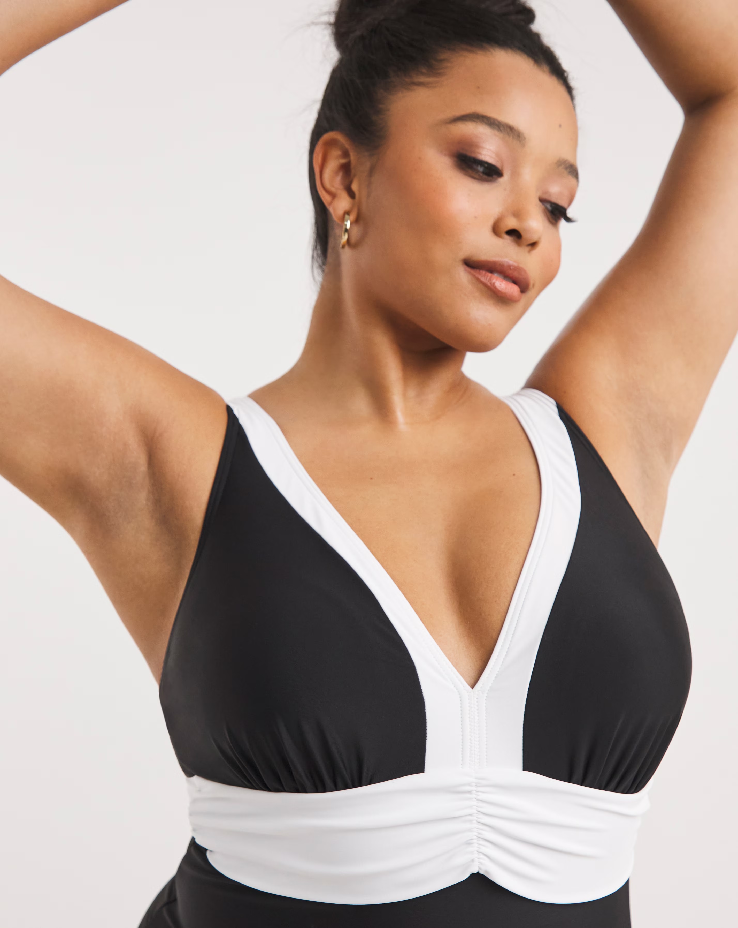 165162-sports-swimsuit-1.jpg