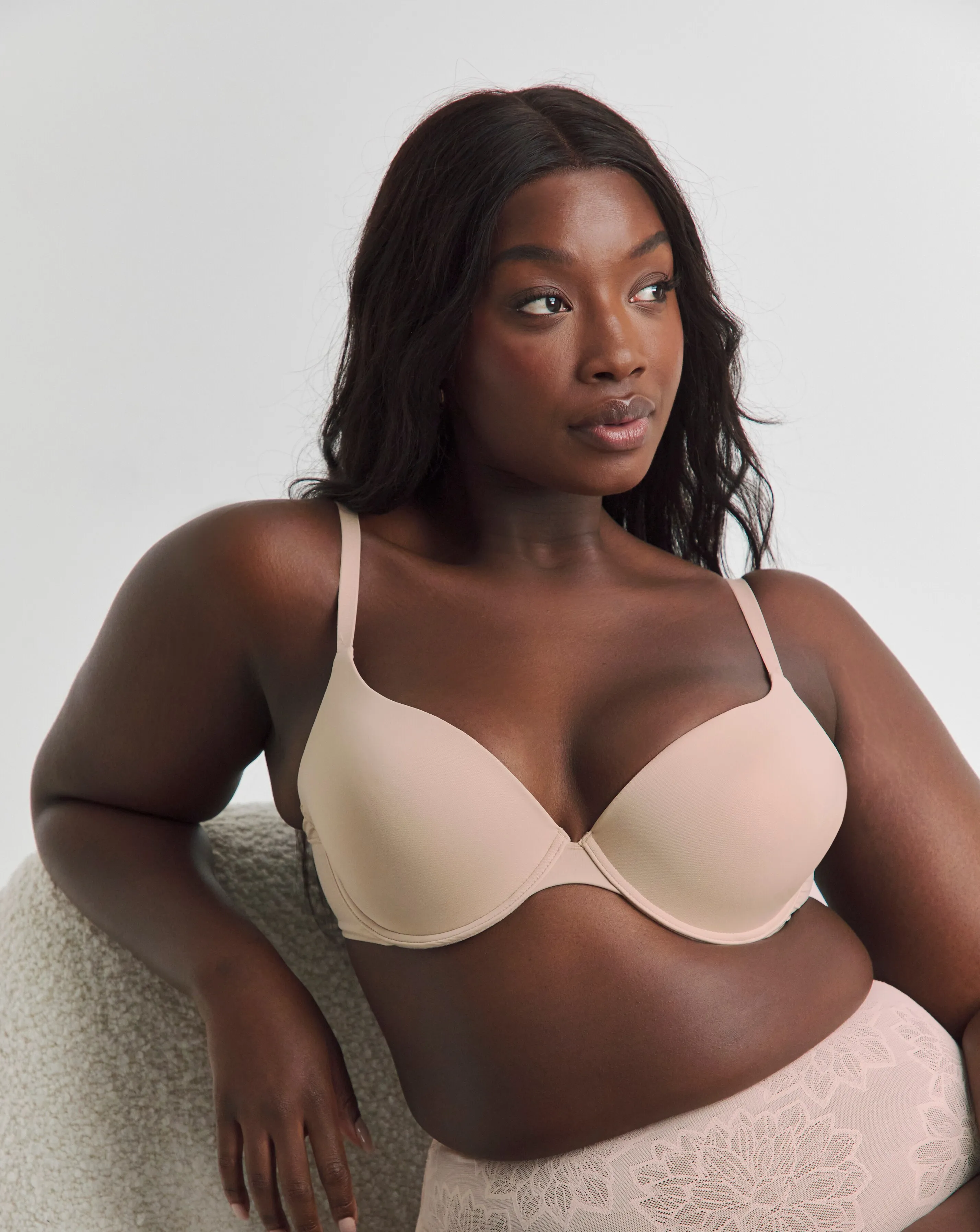 167047-wonderbra-value-t-shirt-wired-bra-1.webp