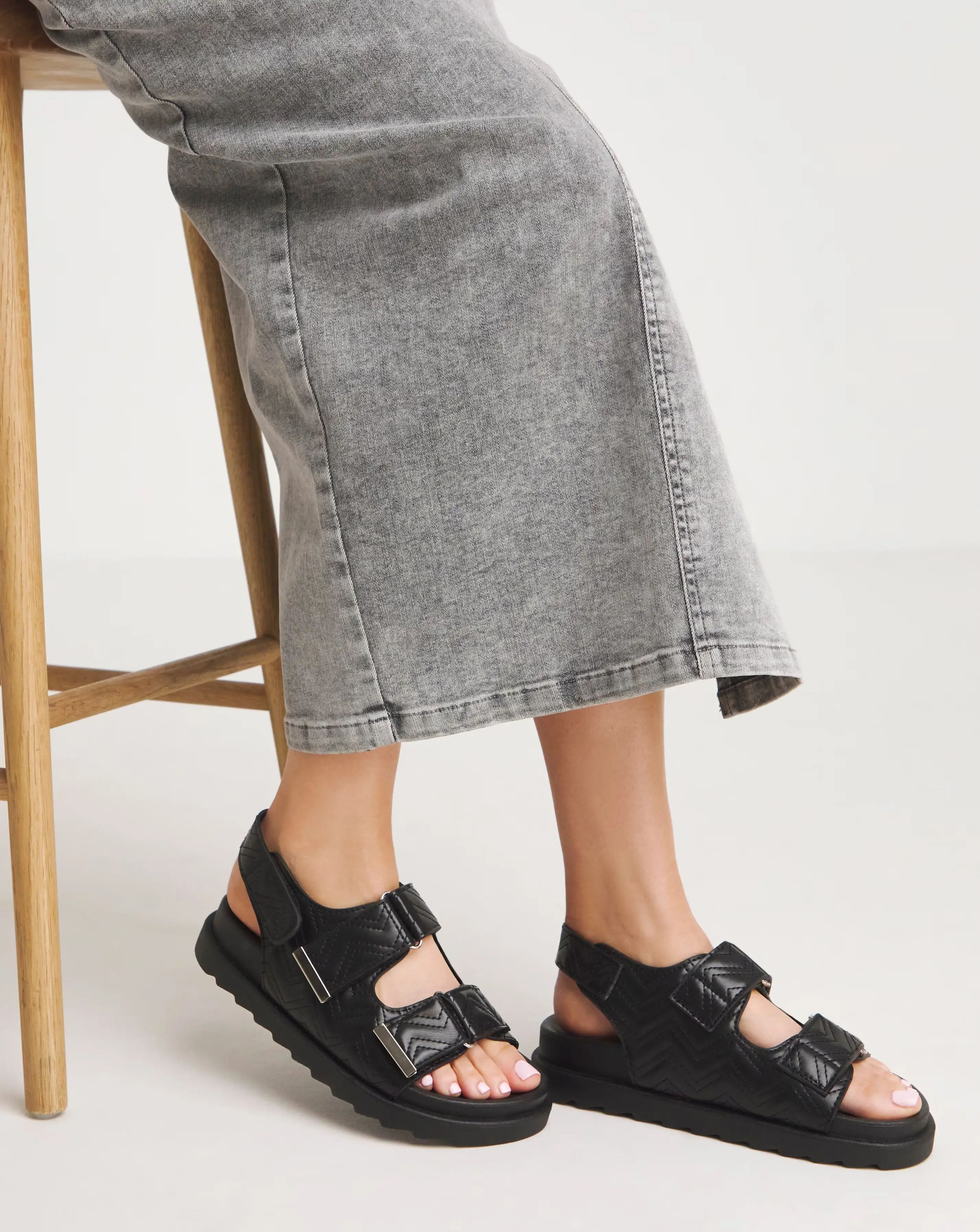 167198-jess-quilted-touch-and-close-sandals-extra-wide-eee-fit-1.webp