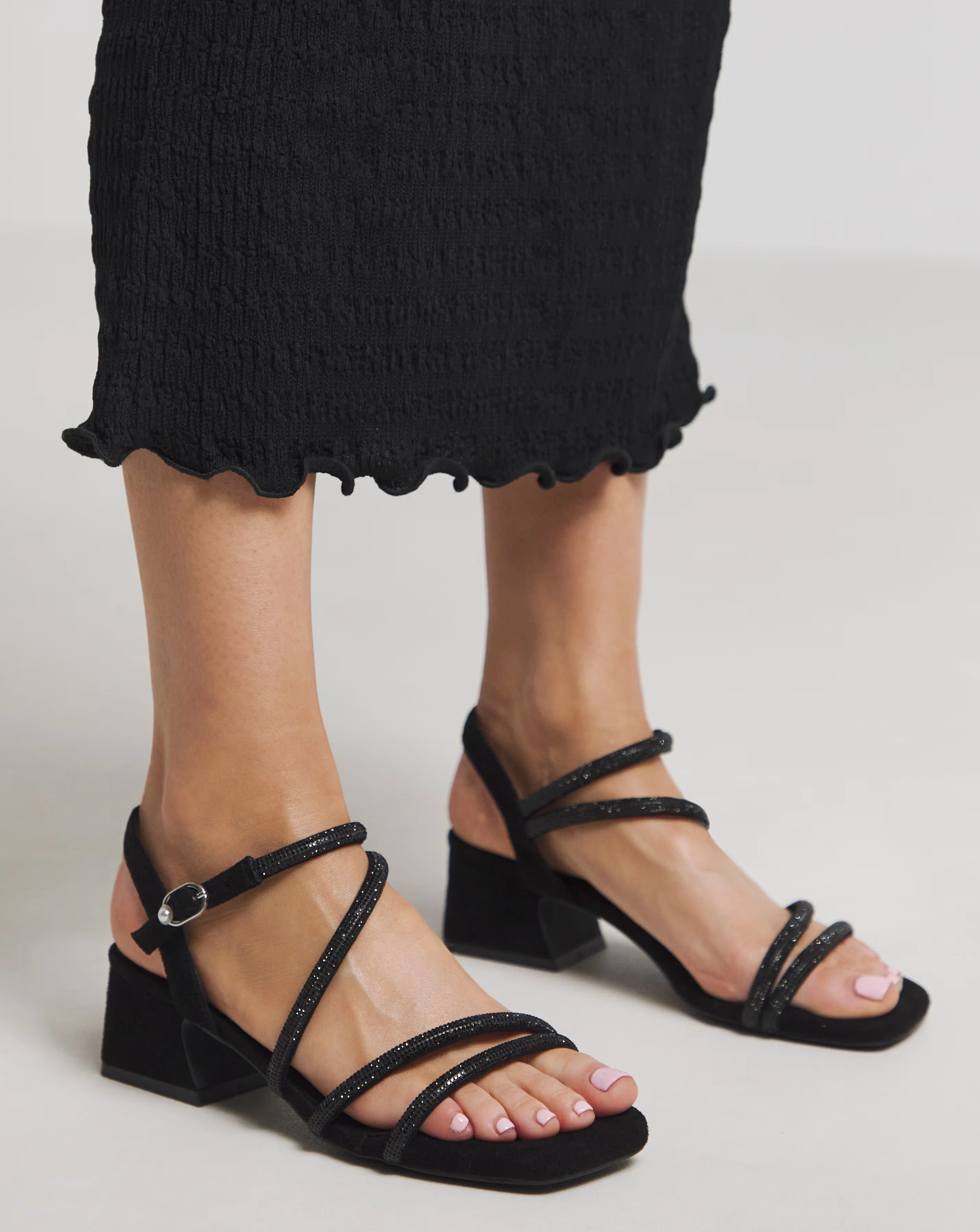168096-gayle-low-block-heel-diamante-strap-detail-sandal-wide-fit-e–1.webp