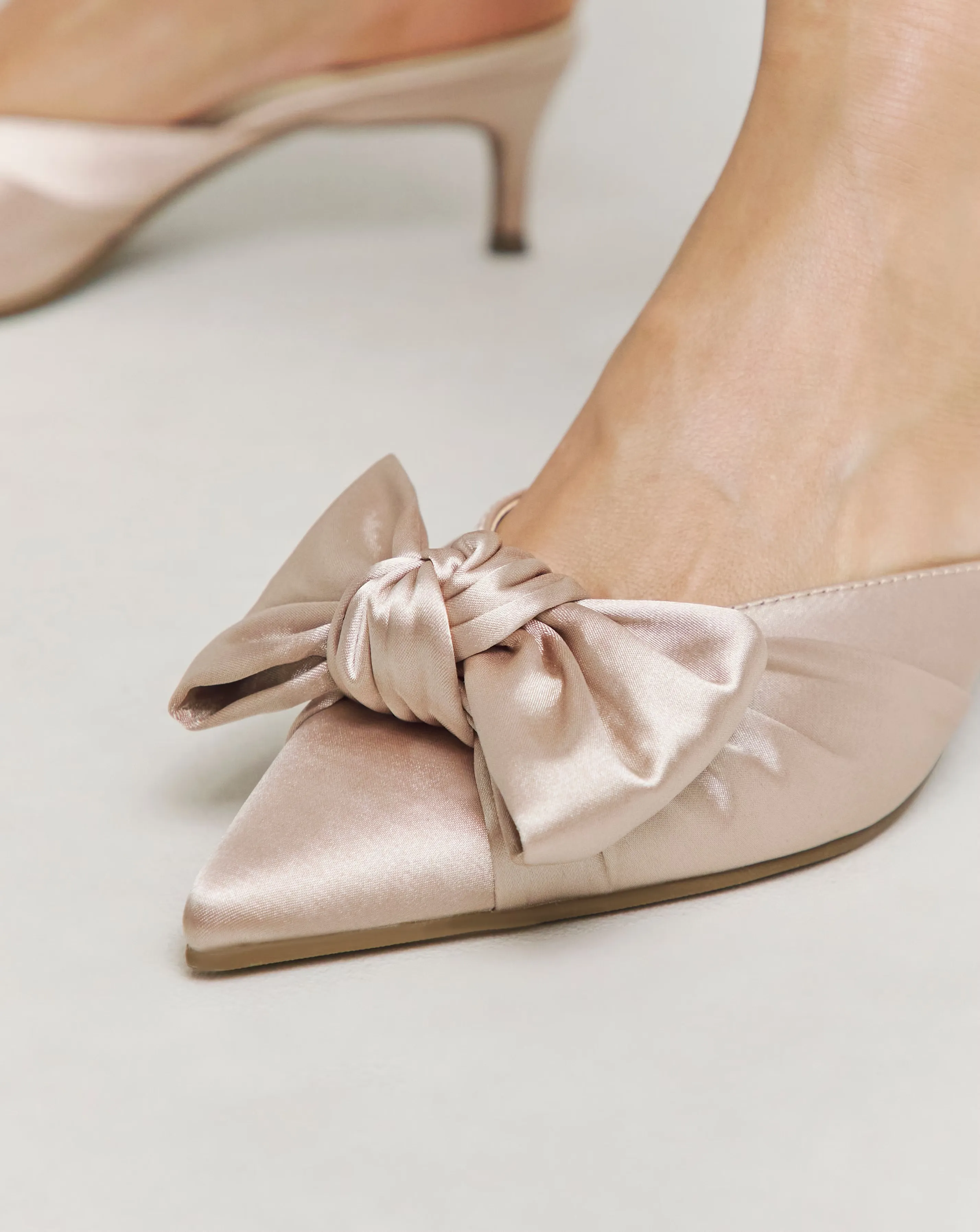 168446-tia-pointed-bow-kitten-heel-mules-extra-wide-fit-eee–1.jpg