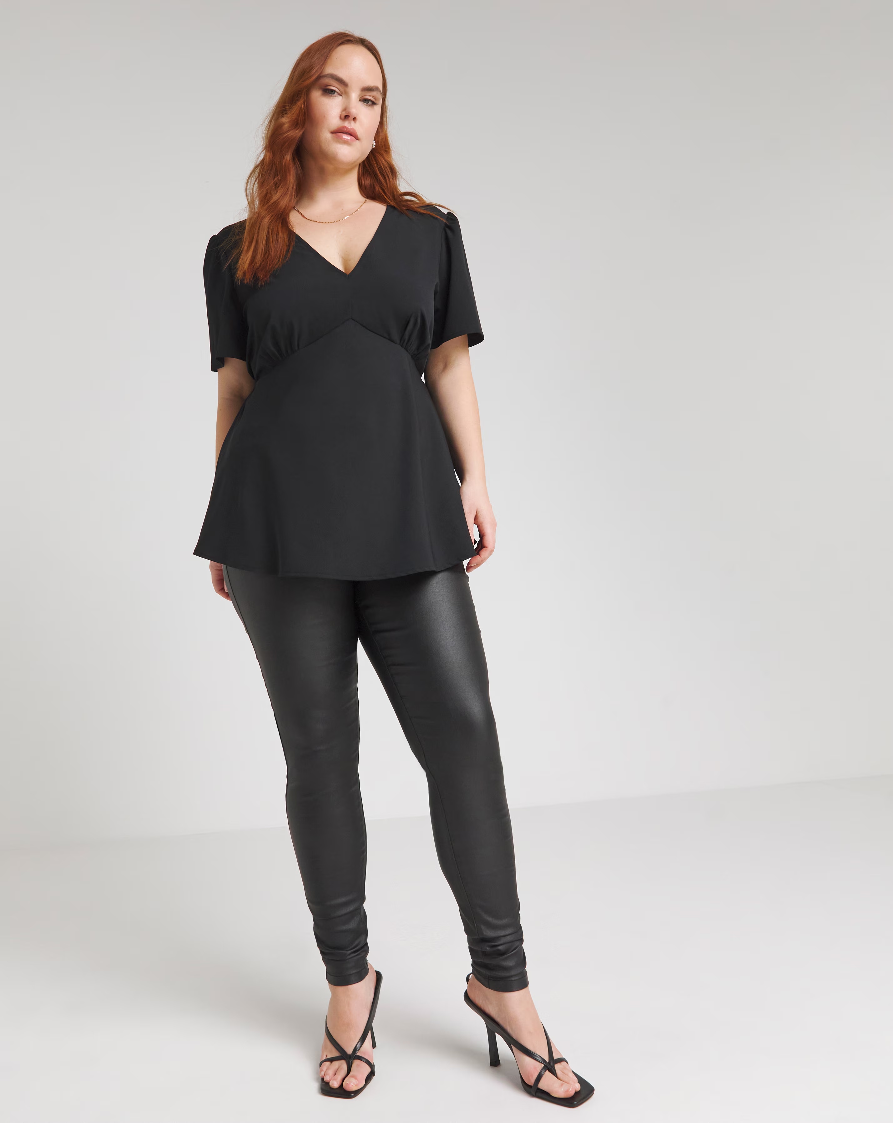 169774-simply-be-black-v-neck-tea-blouse-1.webp