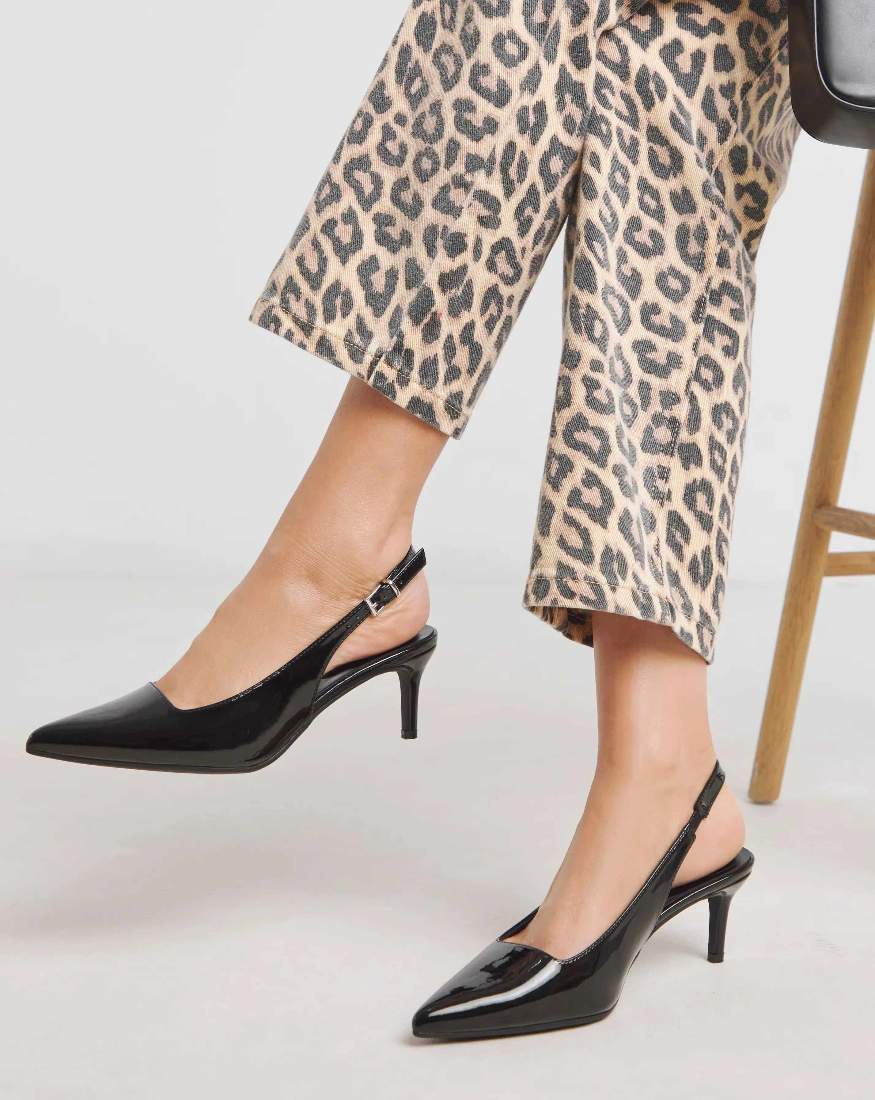 170880-simply-be-aspen-pointed-toe-slingback-shoes-wide-fit-e–1.webp