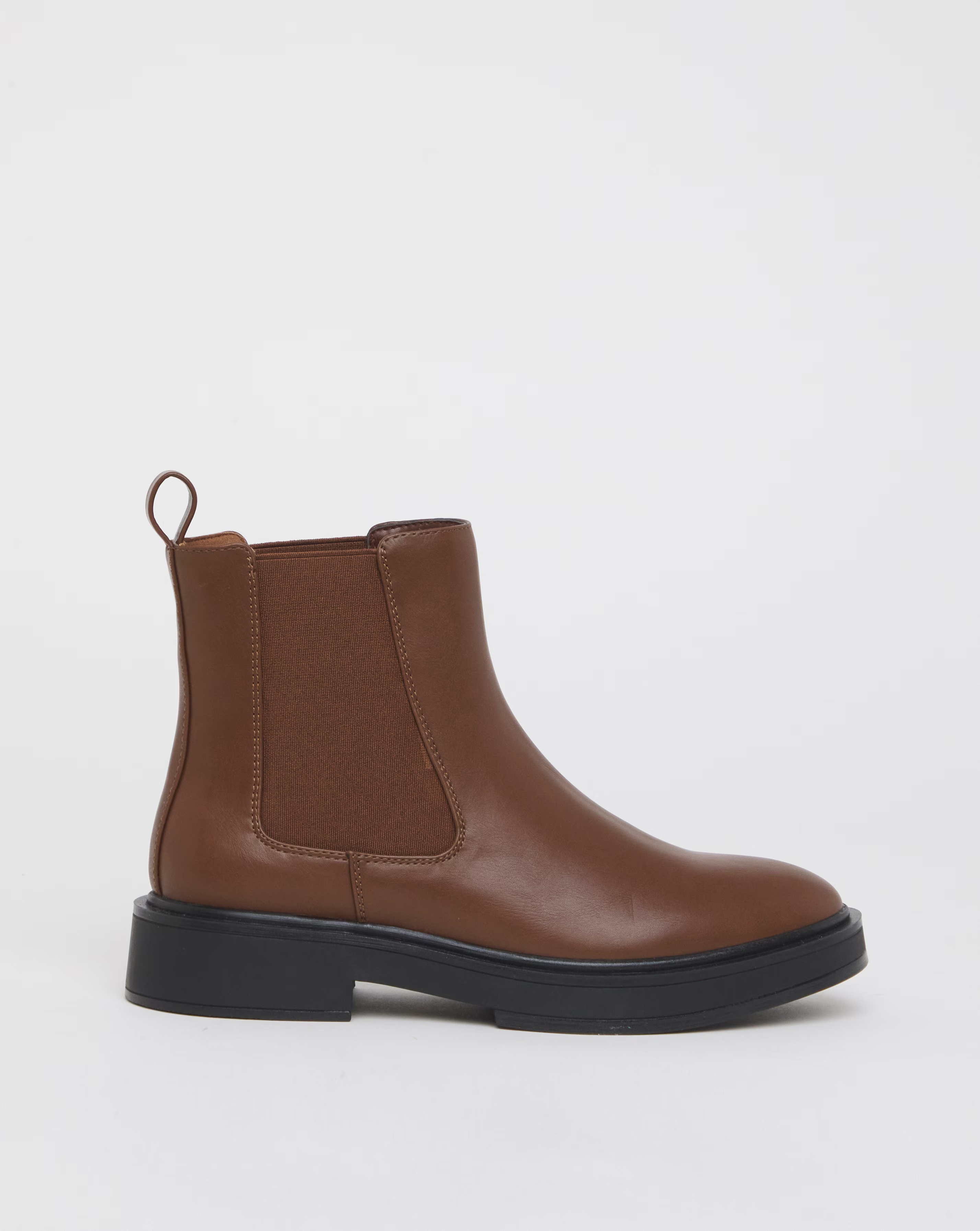 171227-arya-classic-chelsea-boots-extra-wide-eee-fit-1.webp