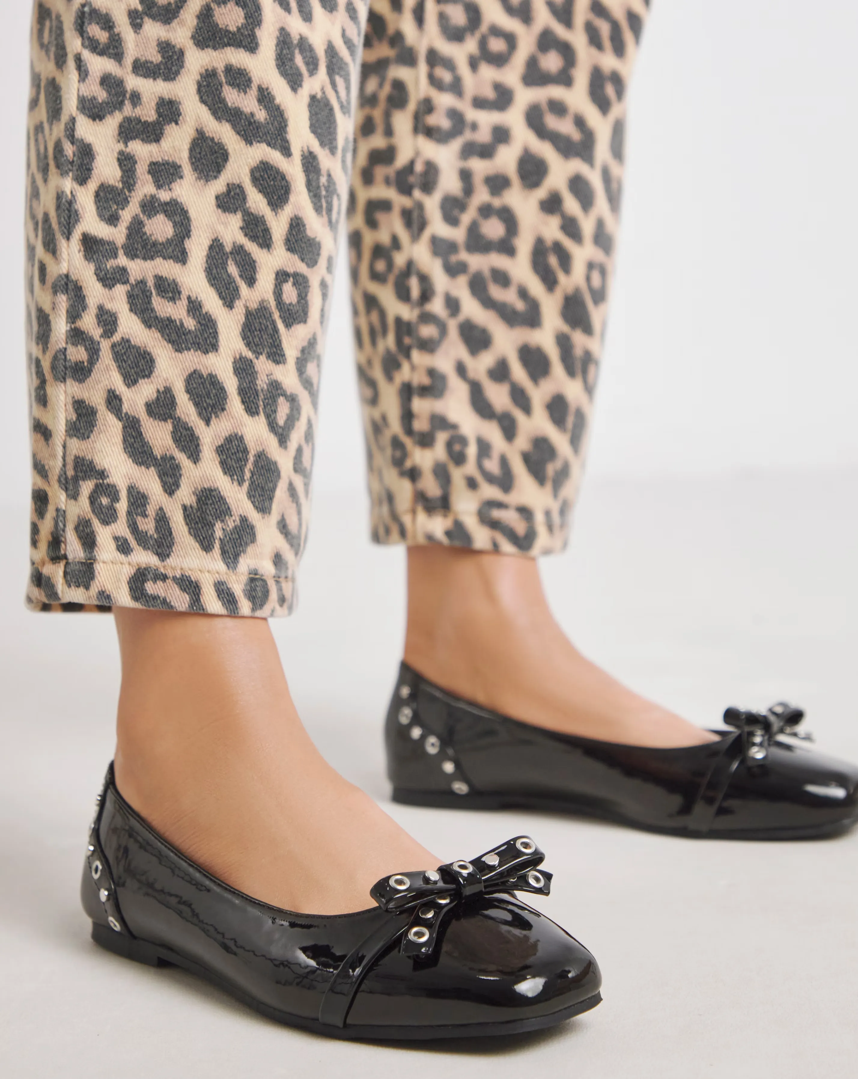 171737-catania-studded-bow-ballerina-shoes-extra-wide-eee-fit-1.webp