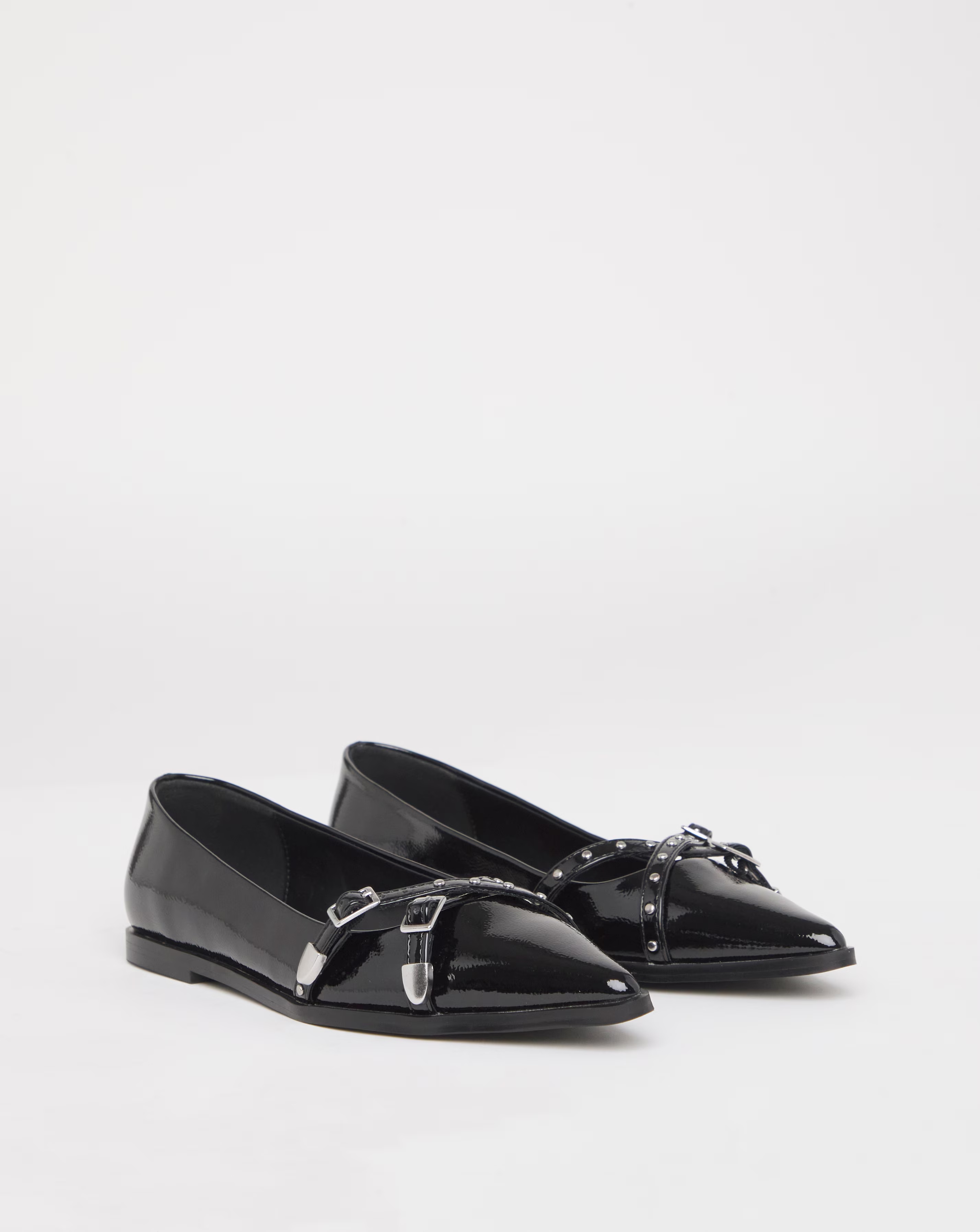 171758-livorno-pointed-buckle-detail-ballerina-extra-wide-eee-fit-1.webp