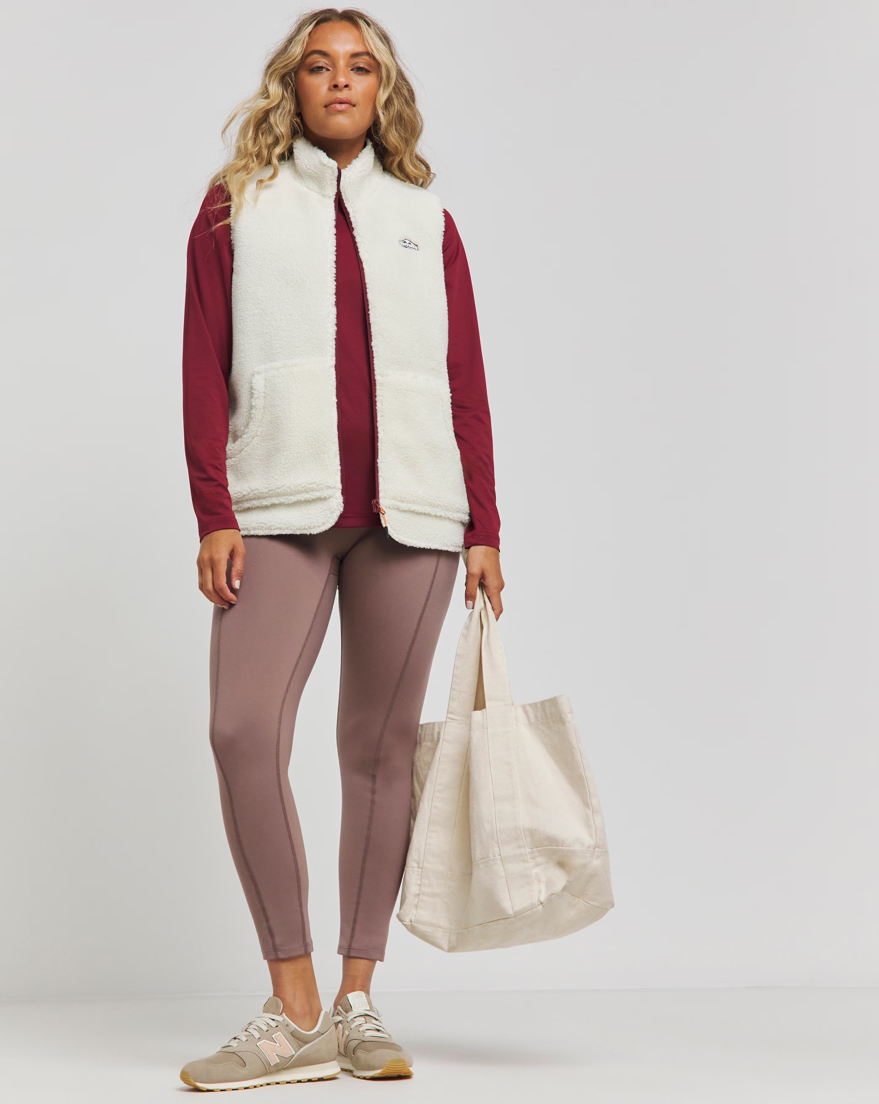 172109-snowdonia-pink-spf-50-base-layer-top-1.webp