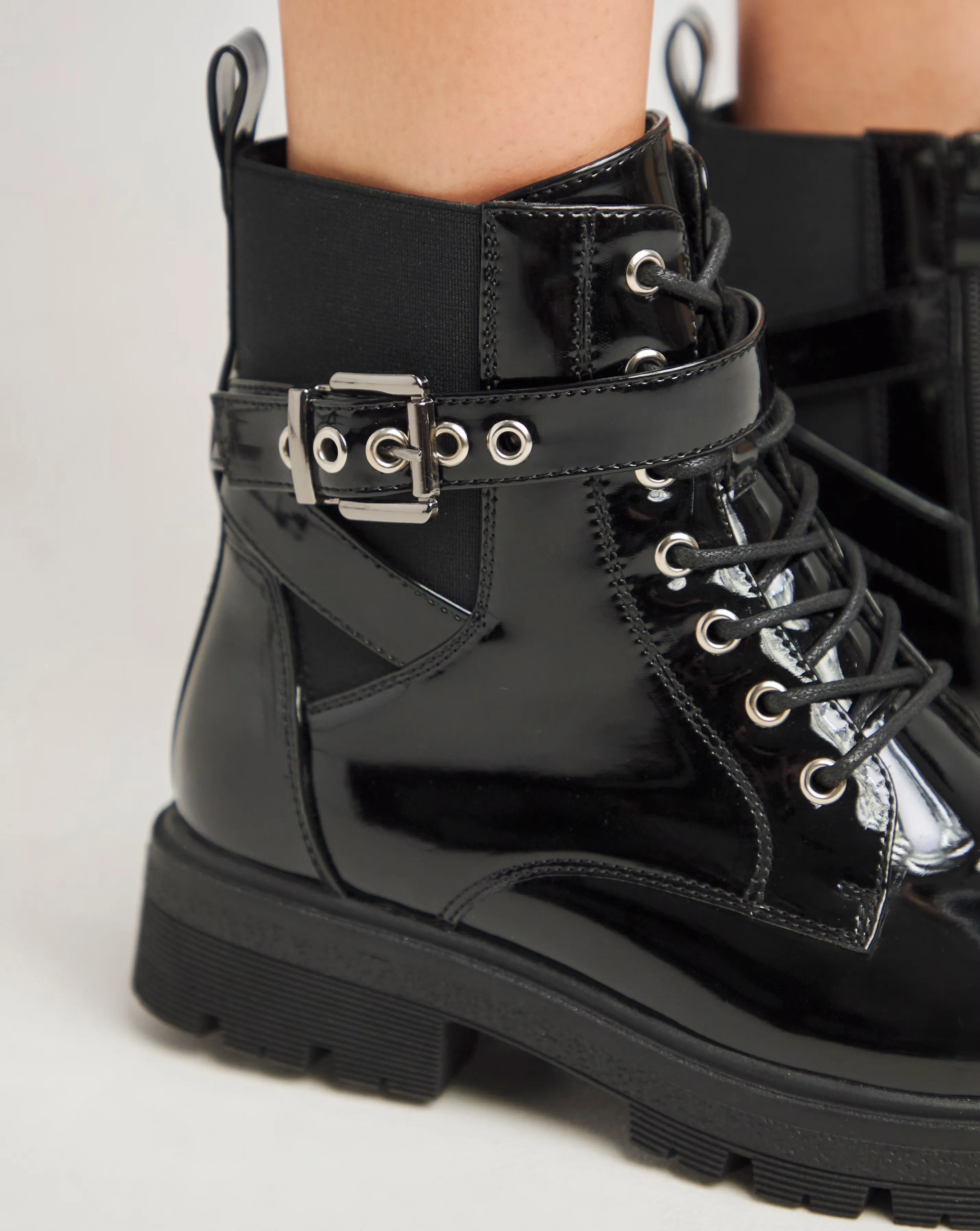 172924-lindsay-lace-up-utility-ankle-boot-extra-wide-eee-fit-1.webp