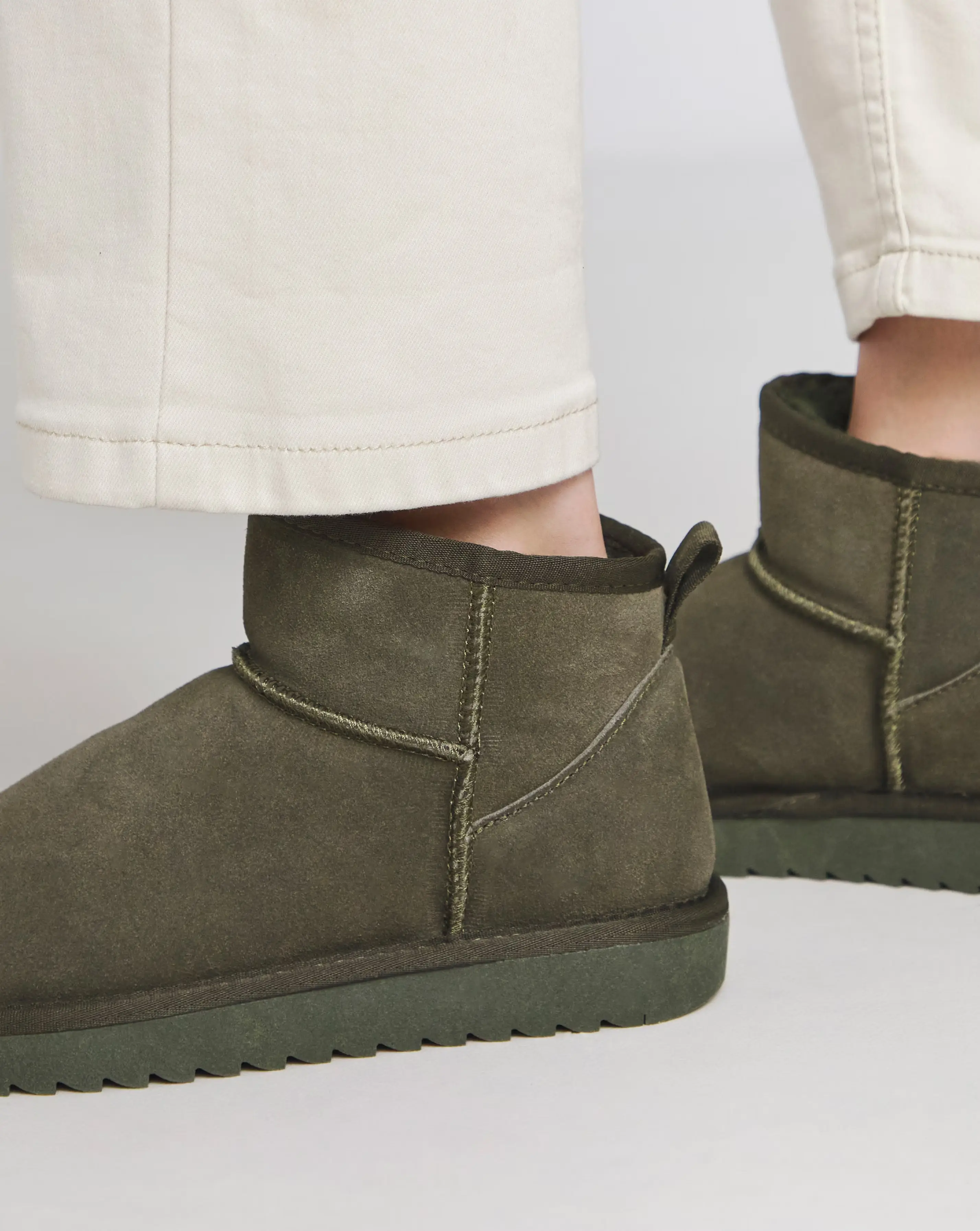 173091-renna-suede-low-cut-warm-lined-snug-boots-wide-e-fit-1.webp