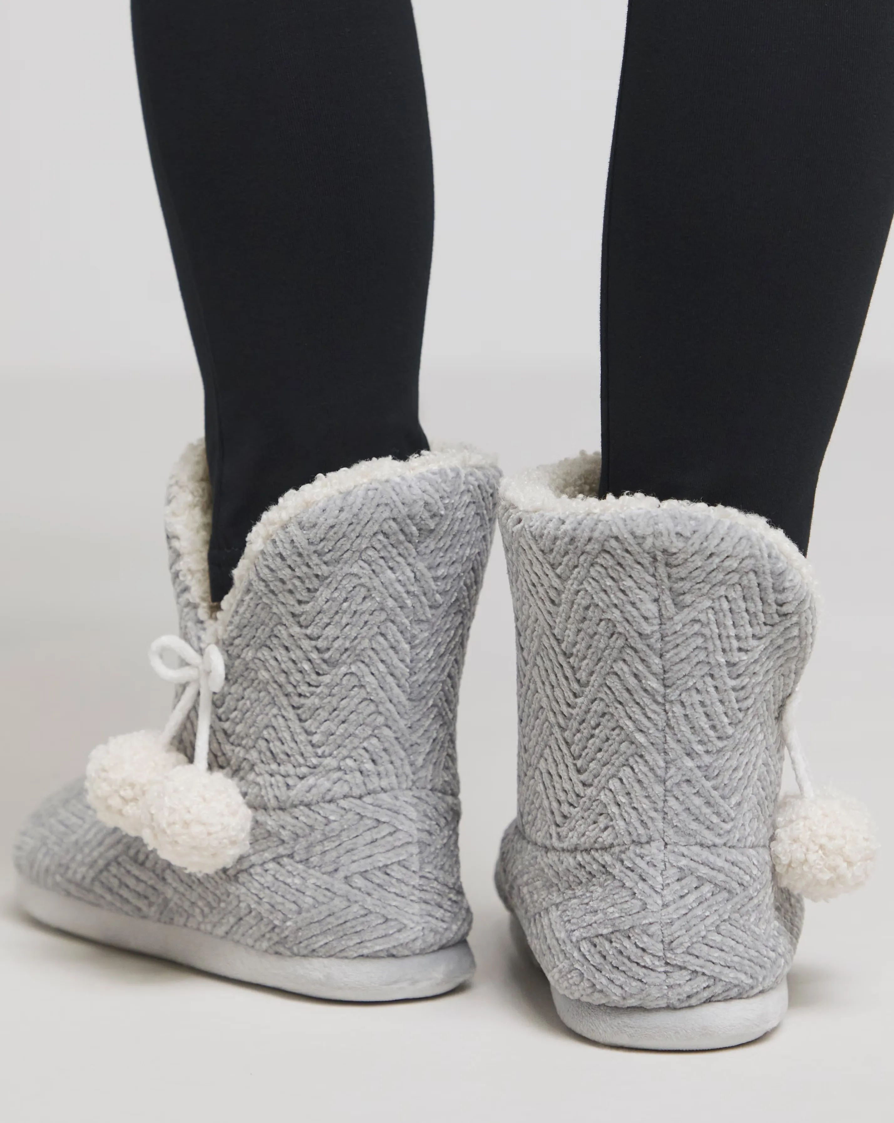 173470-dory-slipper-boots-wide-fit-e–1.webp