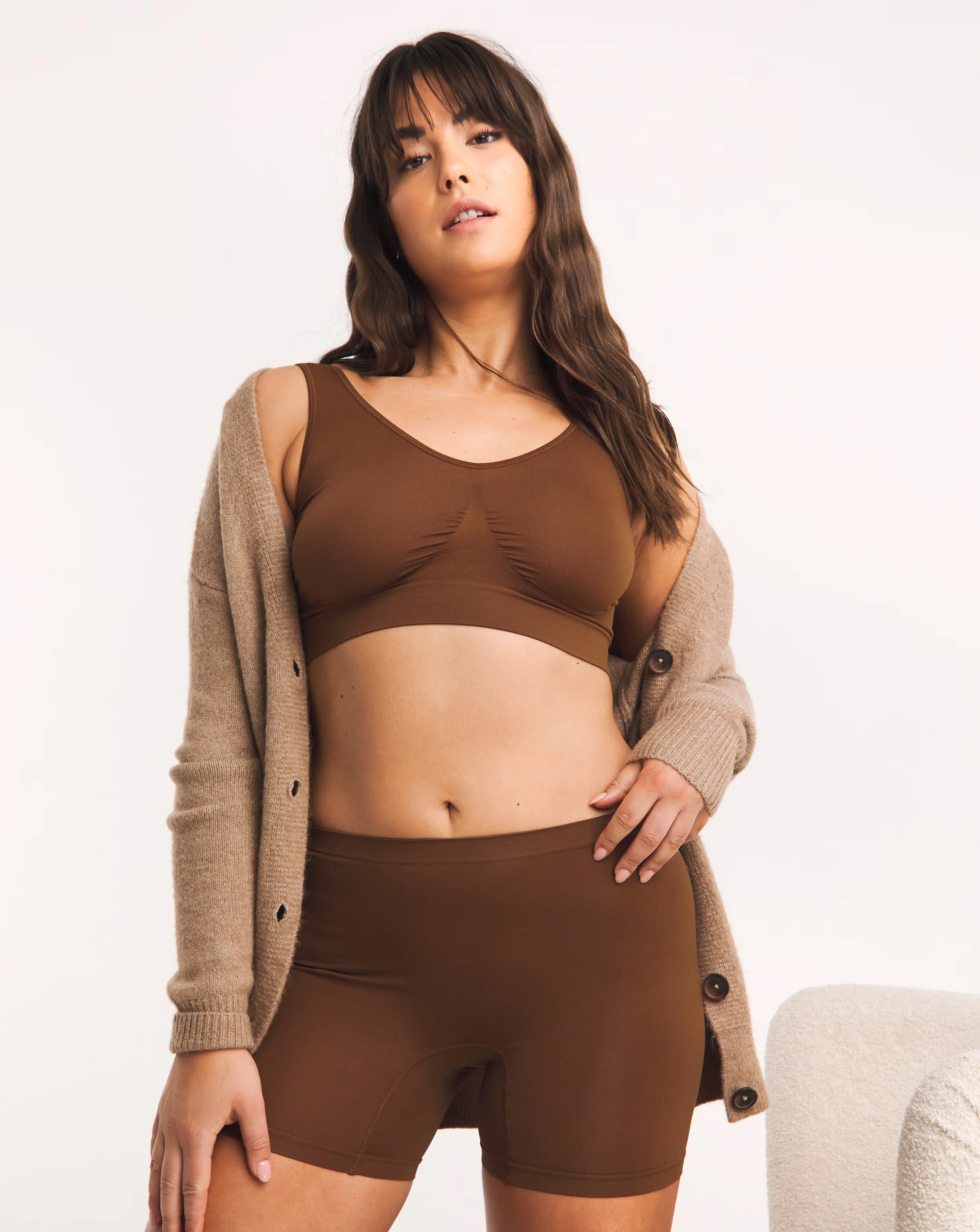 Smoothing Seamless Comfort Top  Fits Up To D - Nude 2