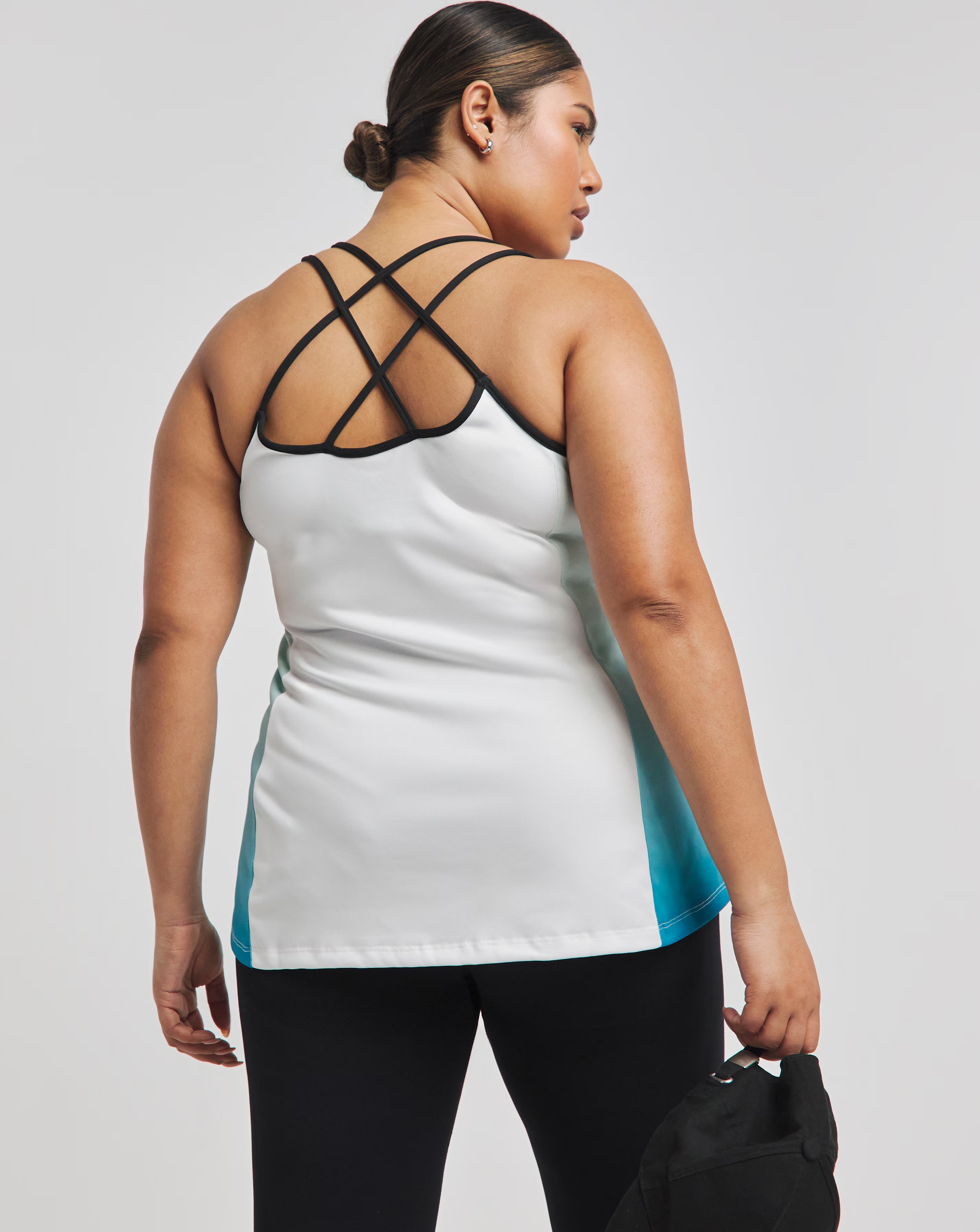 175417-ellesse-palla-vest-ombre-logo-print-t-shirt-1.jpg